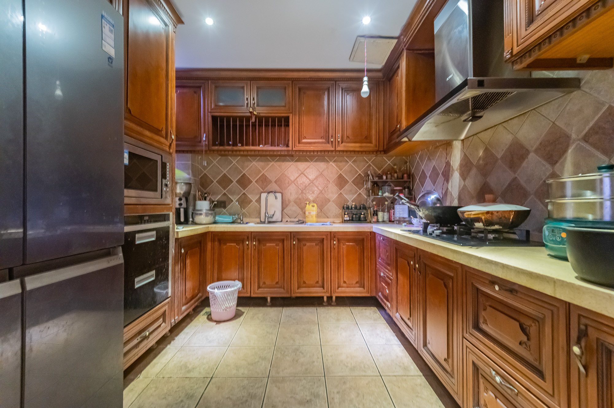 鹏基诺亚山林 5室2厅3卫 490.0万 鹏基诺亚山林 5室2厅3卫 490.0万厨房