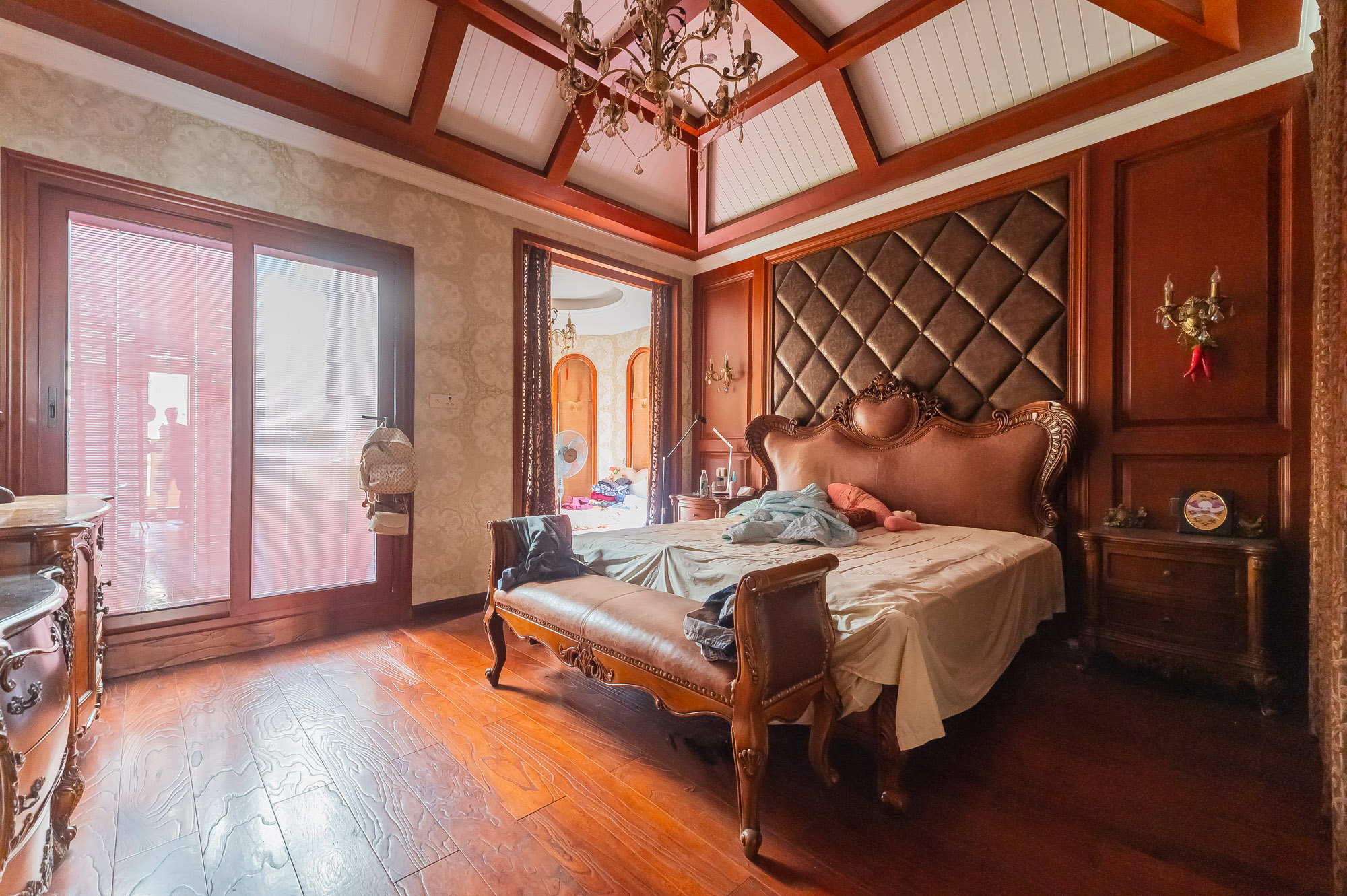 鹏基诺亚山林 5室2厅3卫 490.0万 鹏基诺亚山林 5室2厅3卫 490.0万卧室