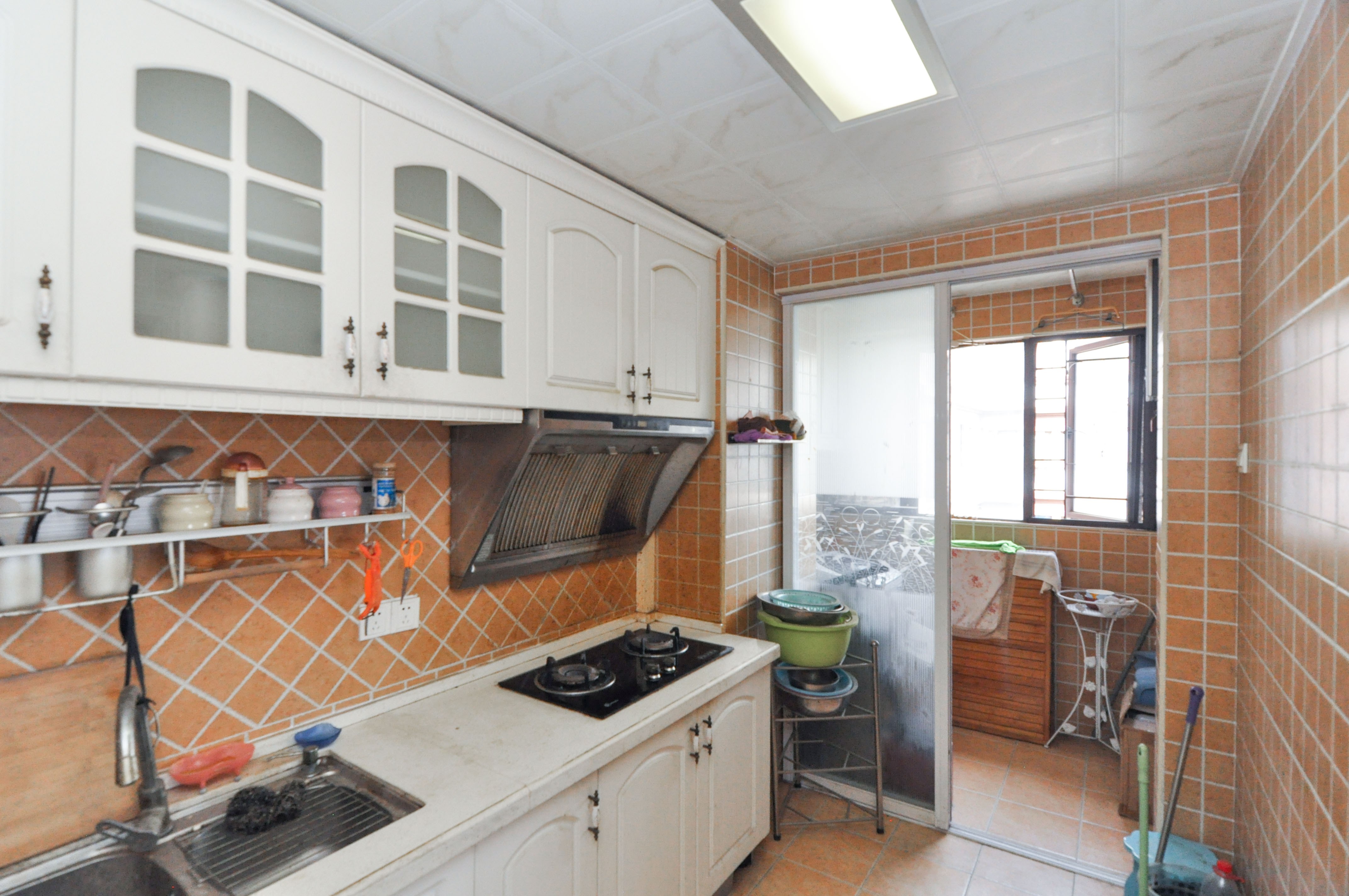 高信向日葵 2室2厅1卫 88.0万 高信向日葵 2室2厅1卫 88.0万厨房