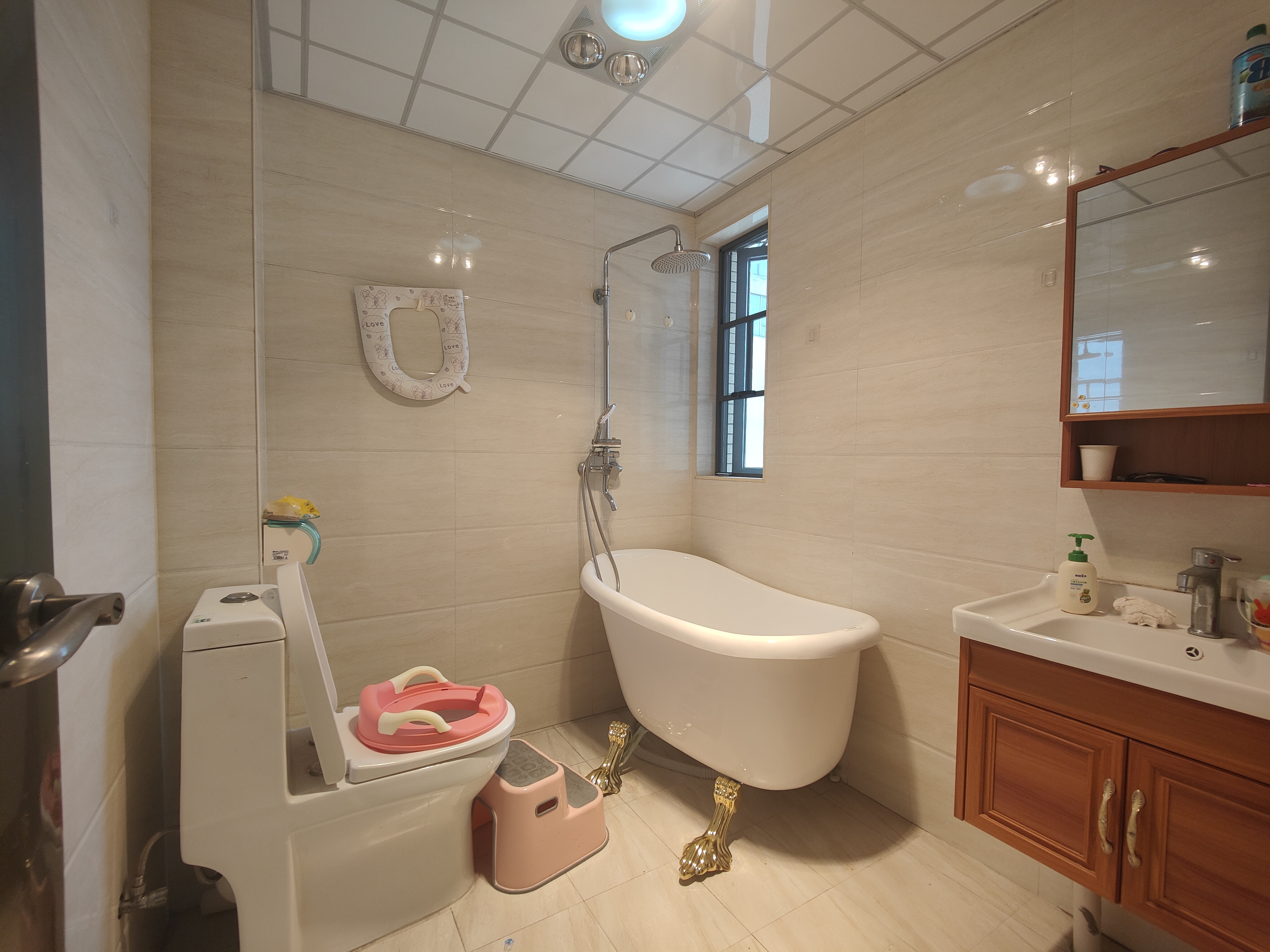 恒瑞雅园 3室2厅2卫 69.8万 恒瑞雅园 3室2厅2卫 69.8万室内图