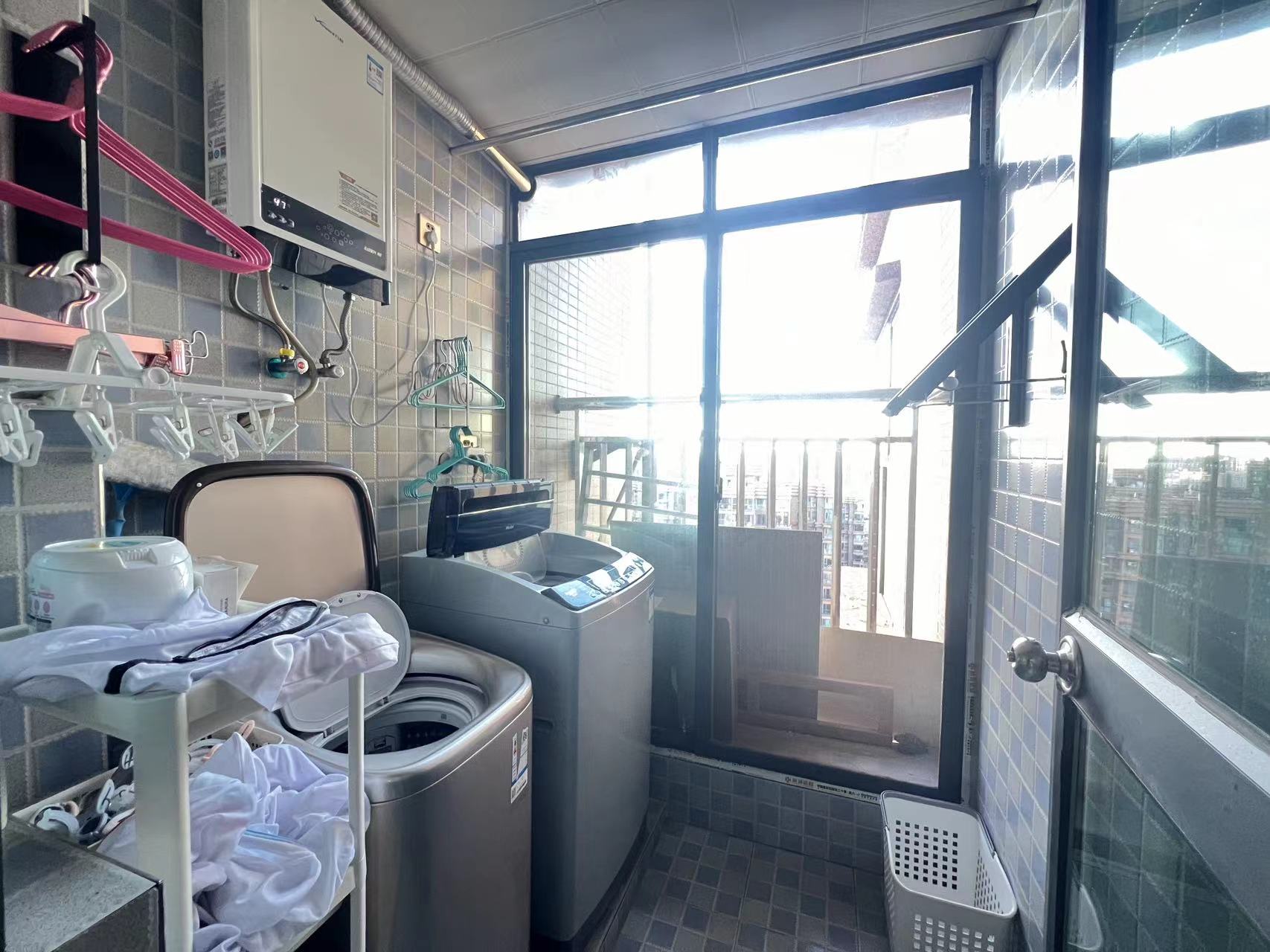 中泰峰境  3室2厅2卫    70.0万室内图