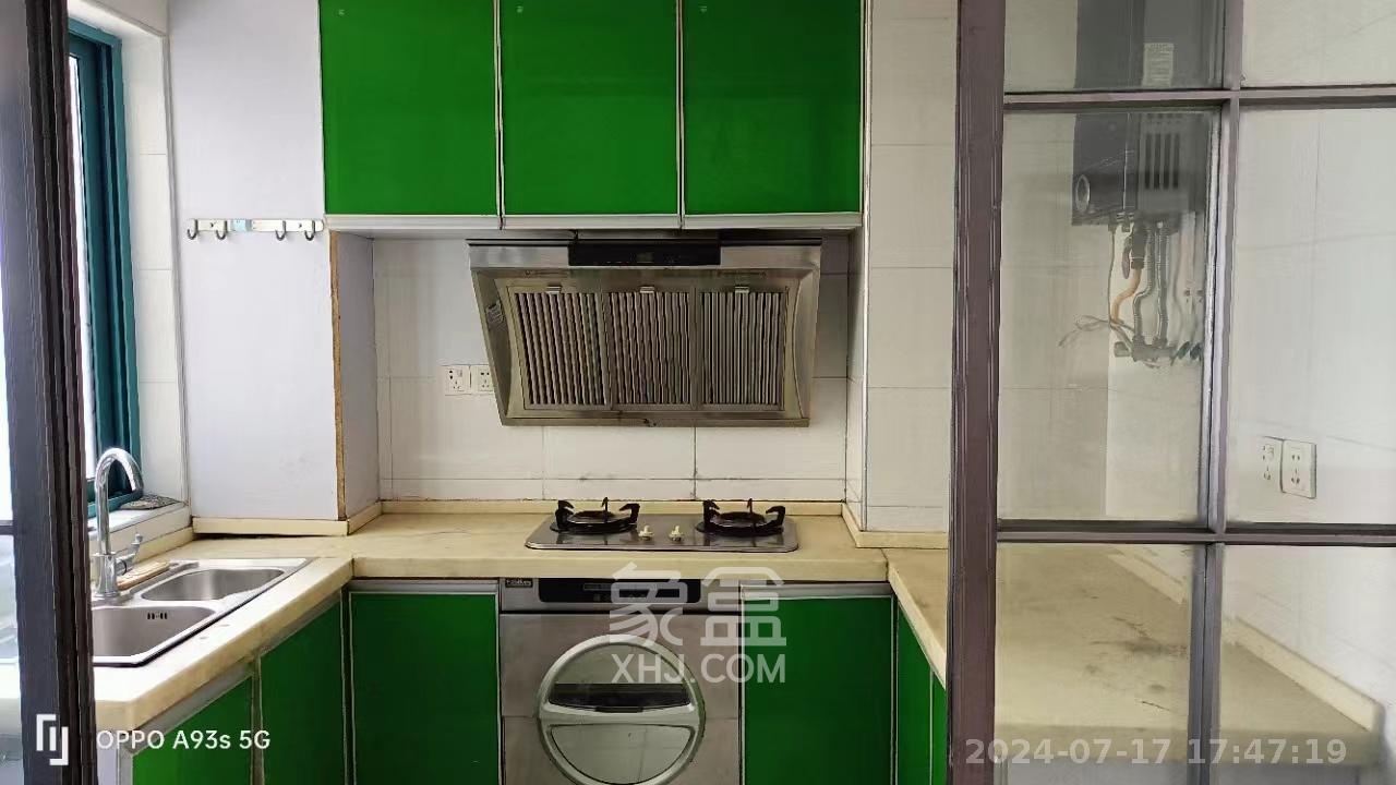 蝴蝶谷  1室2厅1卫   2000.00元/月室内图