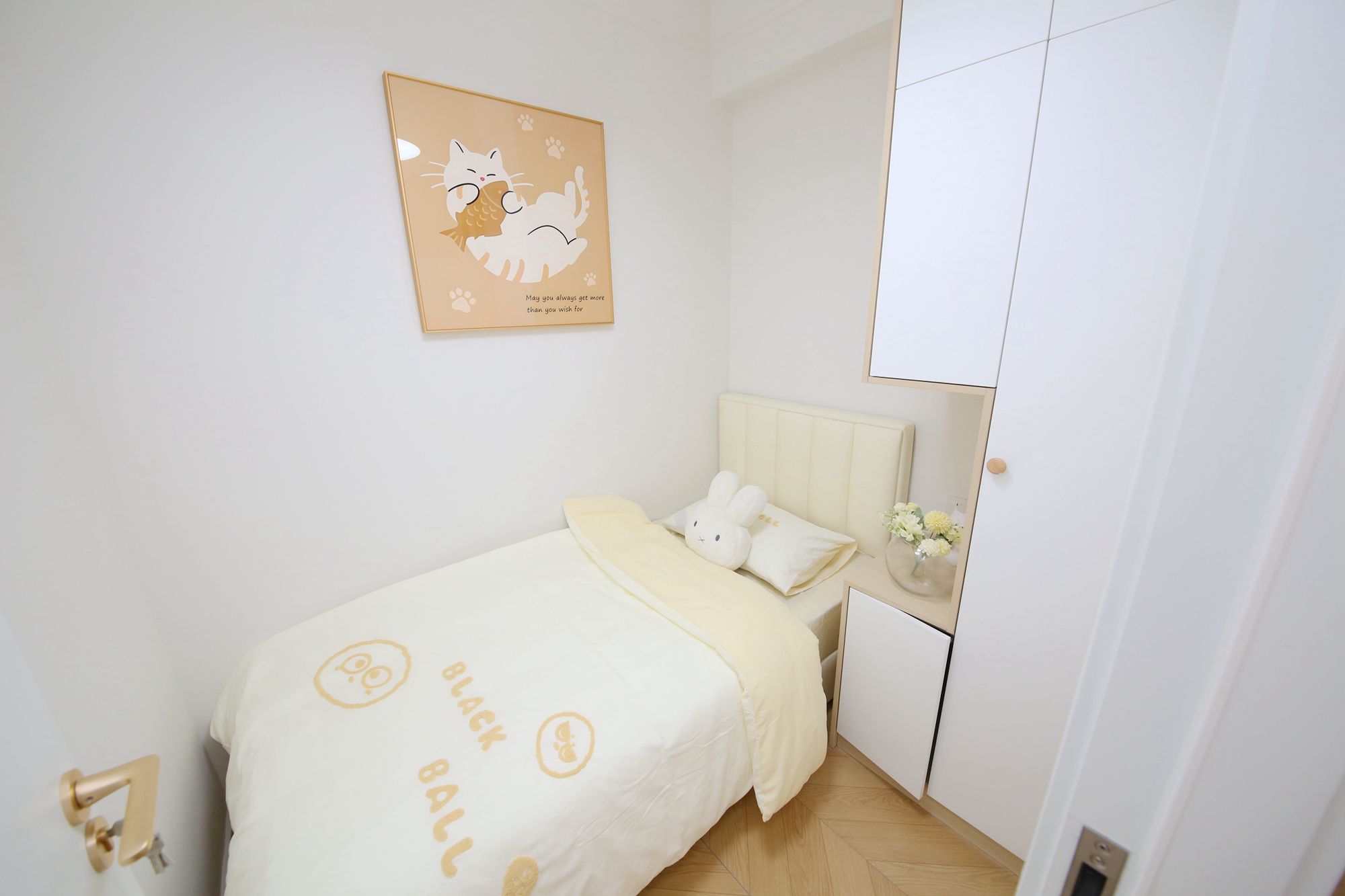 都市先锋  3室2厅1卫    84.8万阳台