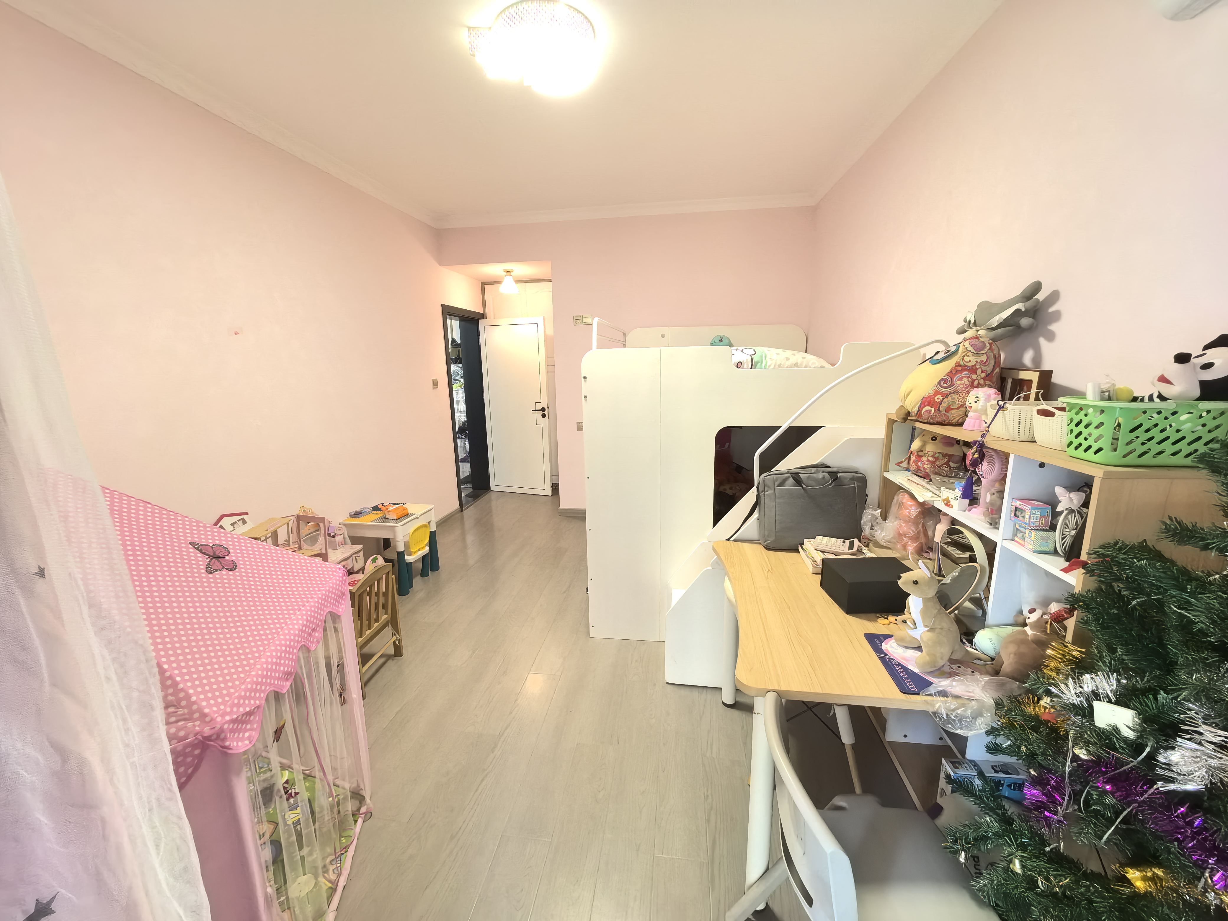 上善国际(翰林府) 4室2厅2卫 74.8万 上善国际(翰林府) 4室2厅2卫 74.8万室内图