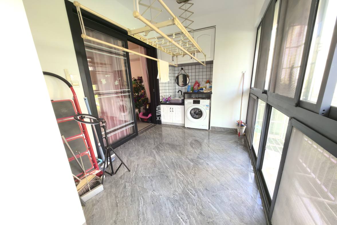 上善国际(翰林府) 4室2厅2卫 74.8万 上善国际(翰林府) 4室2厅2卫 74.8万室内图