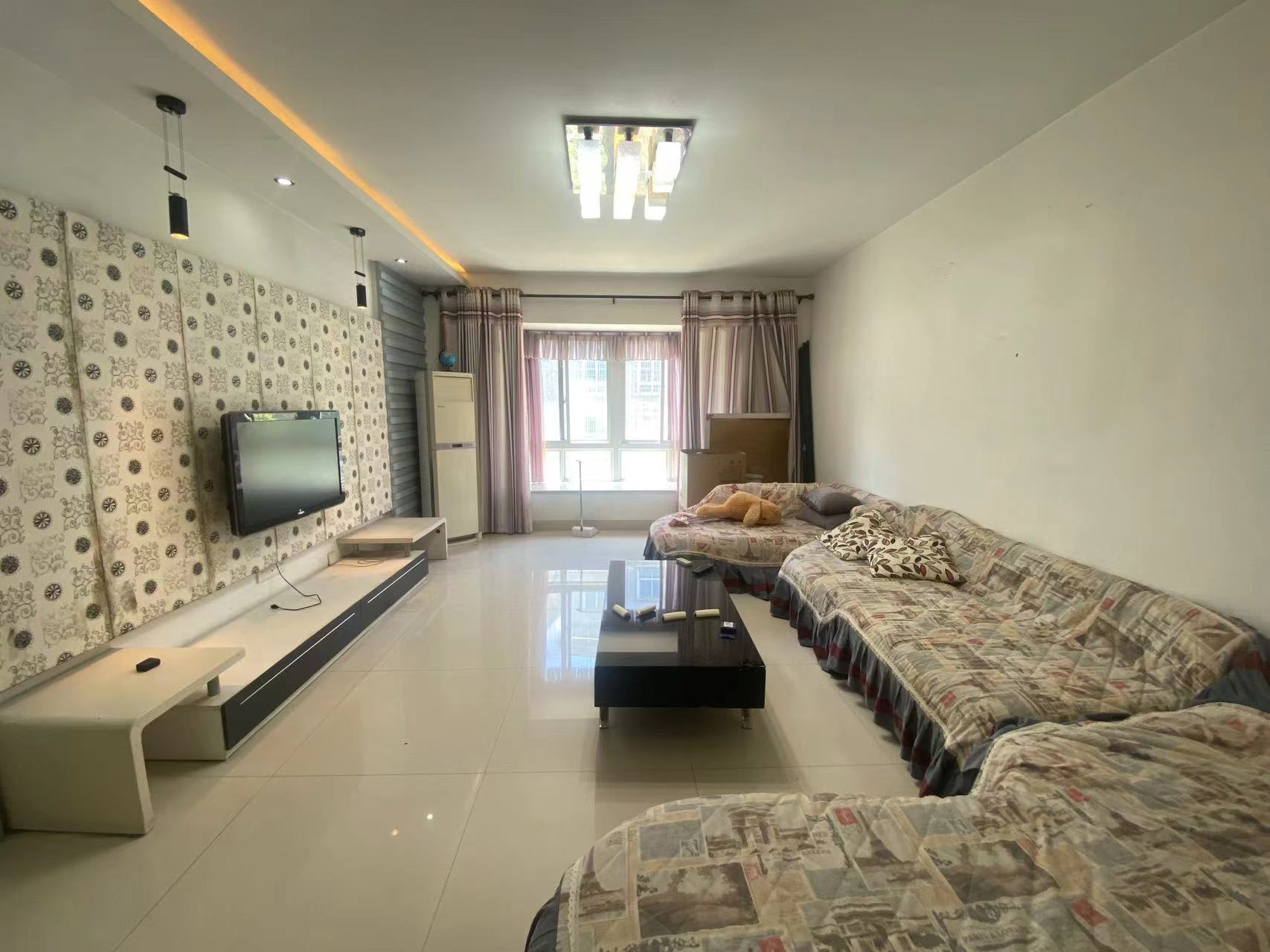 枫溪苑  4室2厅2卫    67.0万 枫溪苑  4室2厅2卫    67.0万