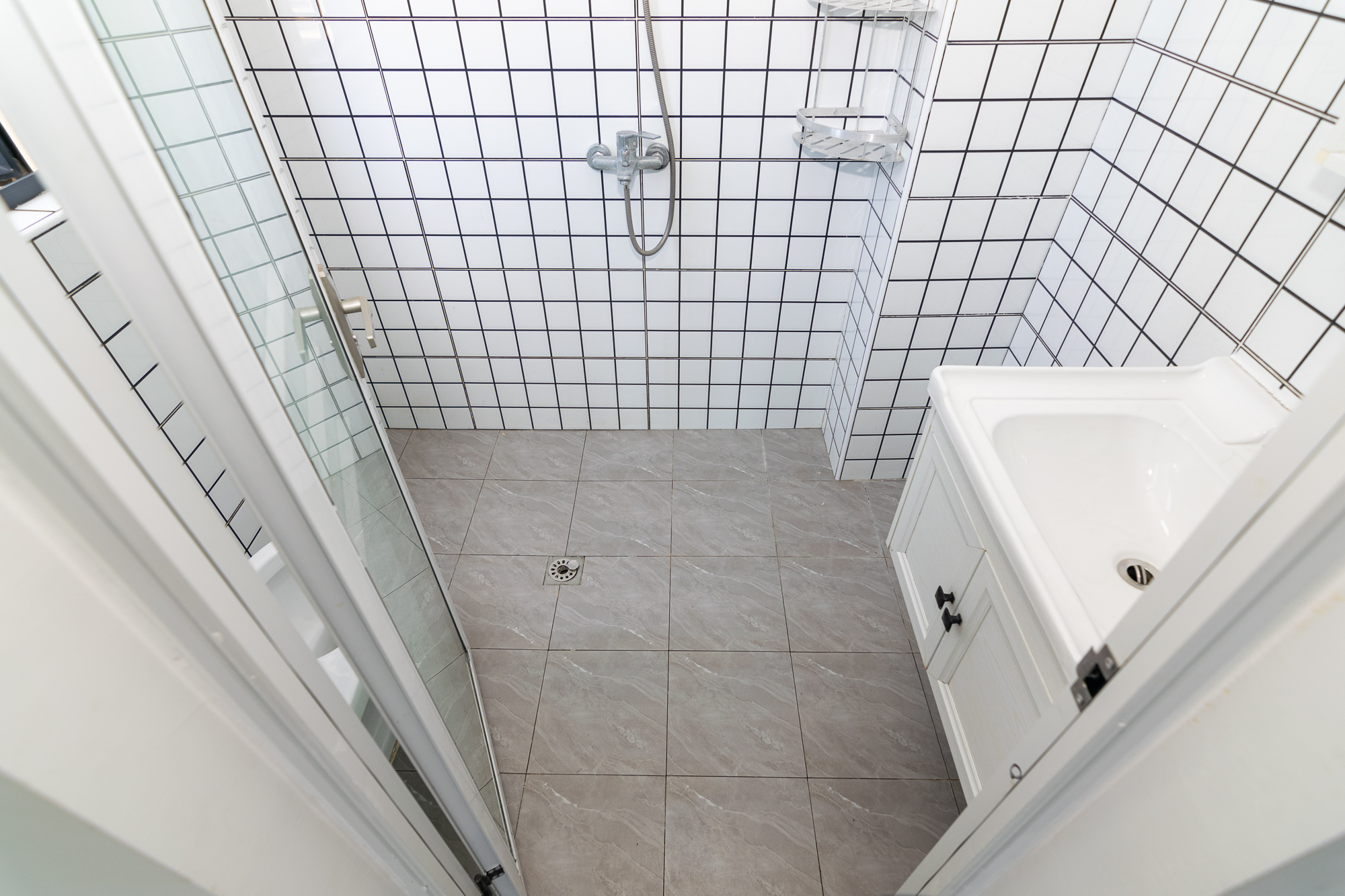 中粮鸿云 3室2厅2卫 65.0万 中粮鸿云 3室2厅2卫 65.0万卫生间