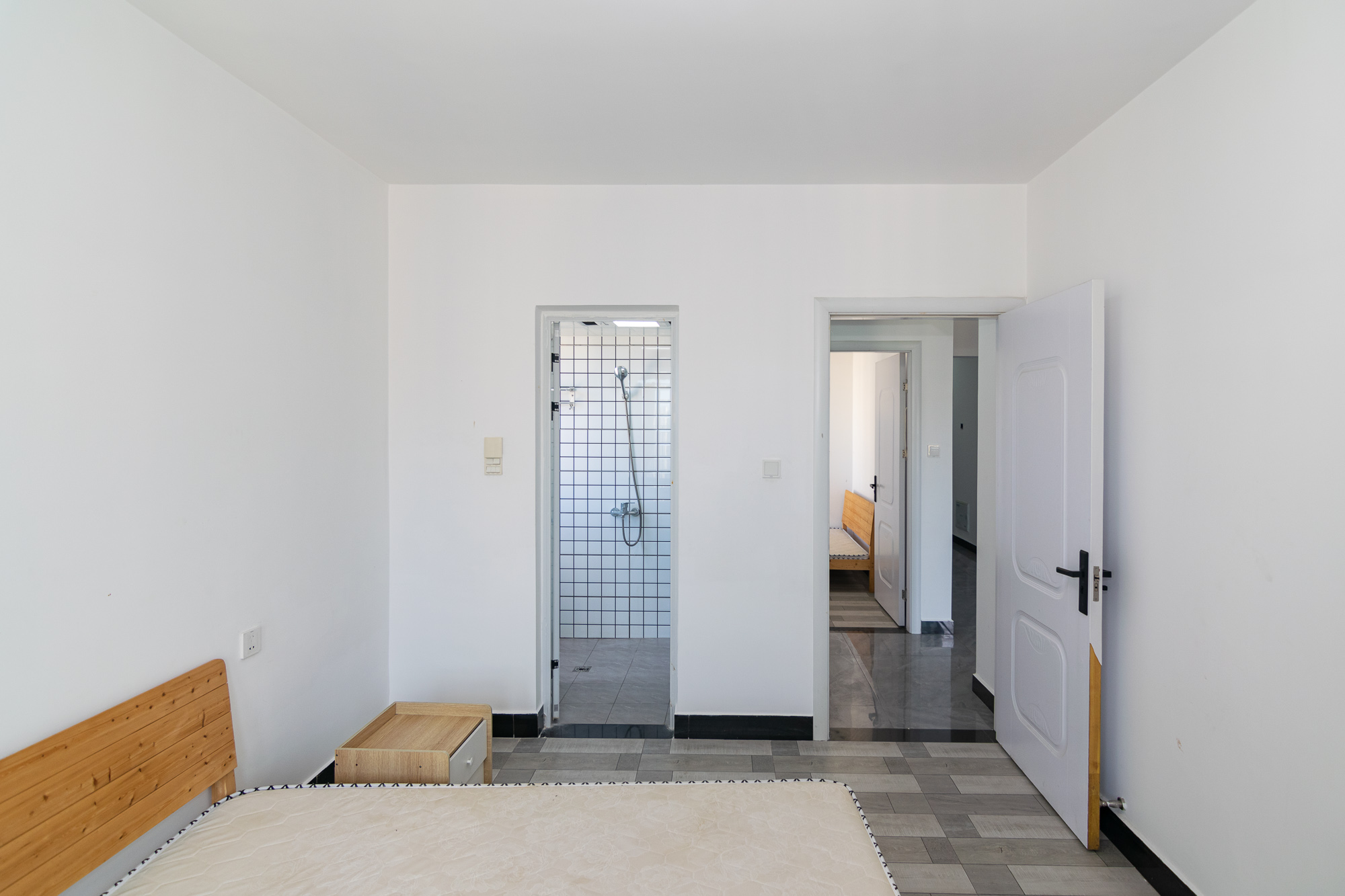 中粮鸿云 3室2厅2卫 65.0万 中粮鸿云 3室2厅2卫 65.0万卧室