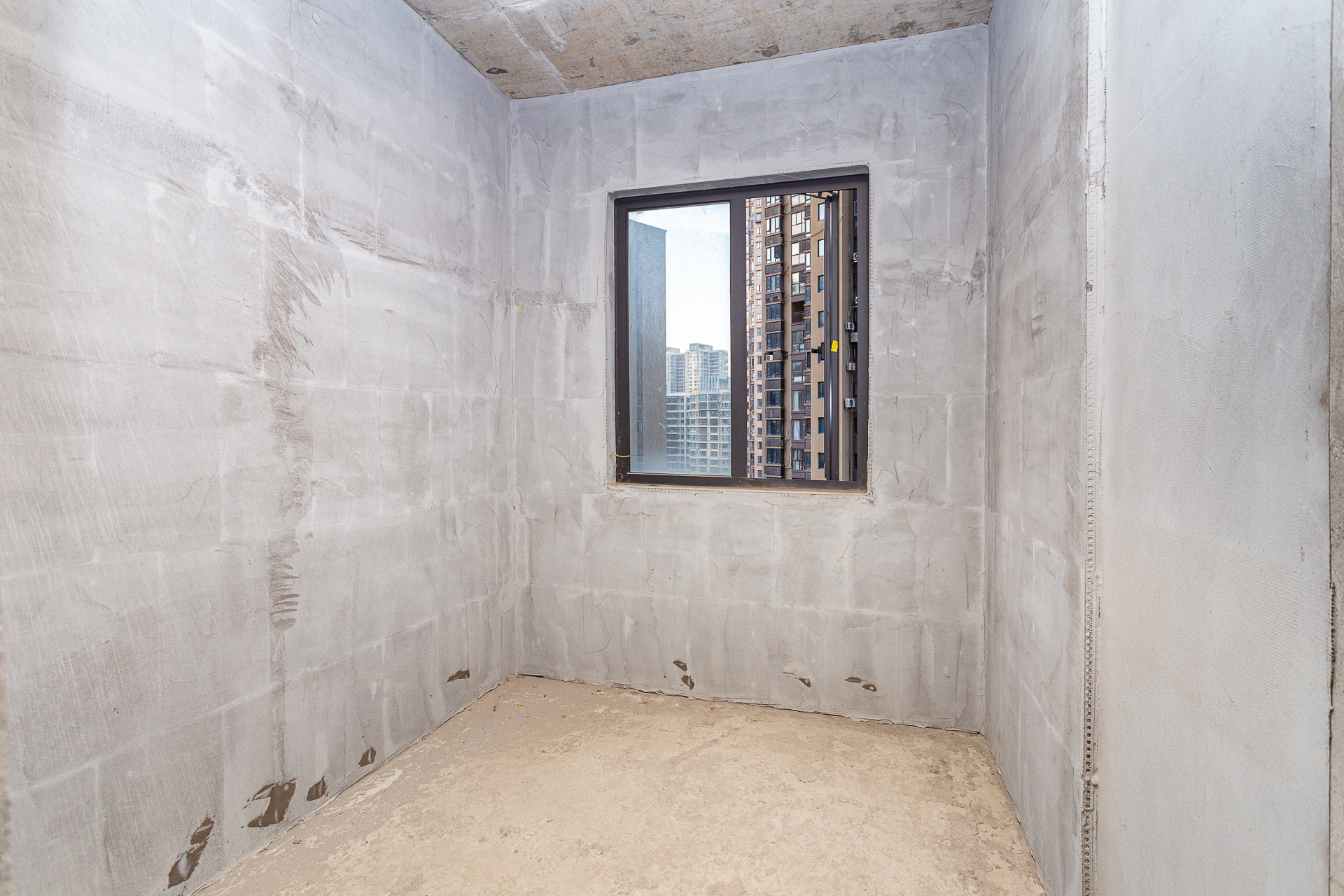 勤诚达境界城 4室2厅2卫 95.0万 勤诚达境界城 4室2厅2卫 95.0万卧室