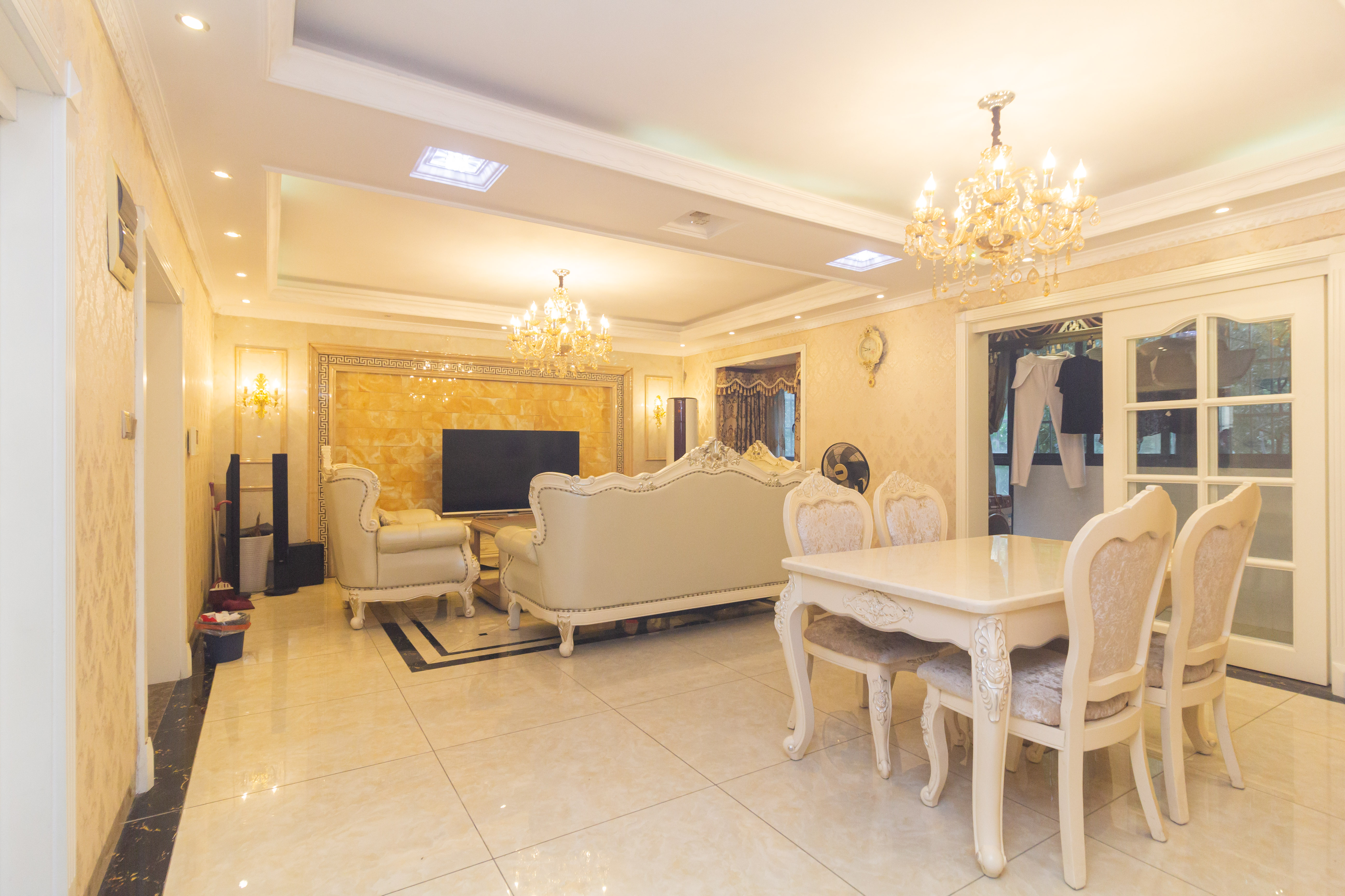 中国铁建国际城一期  4室2厅2卫    128.0万 中国铁建国际城一期  4室2厅2卫    128.0万