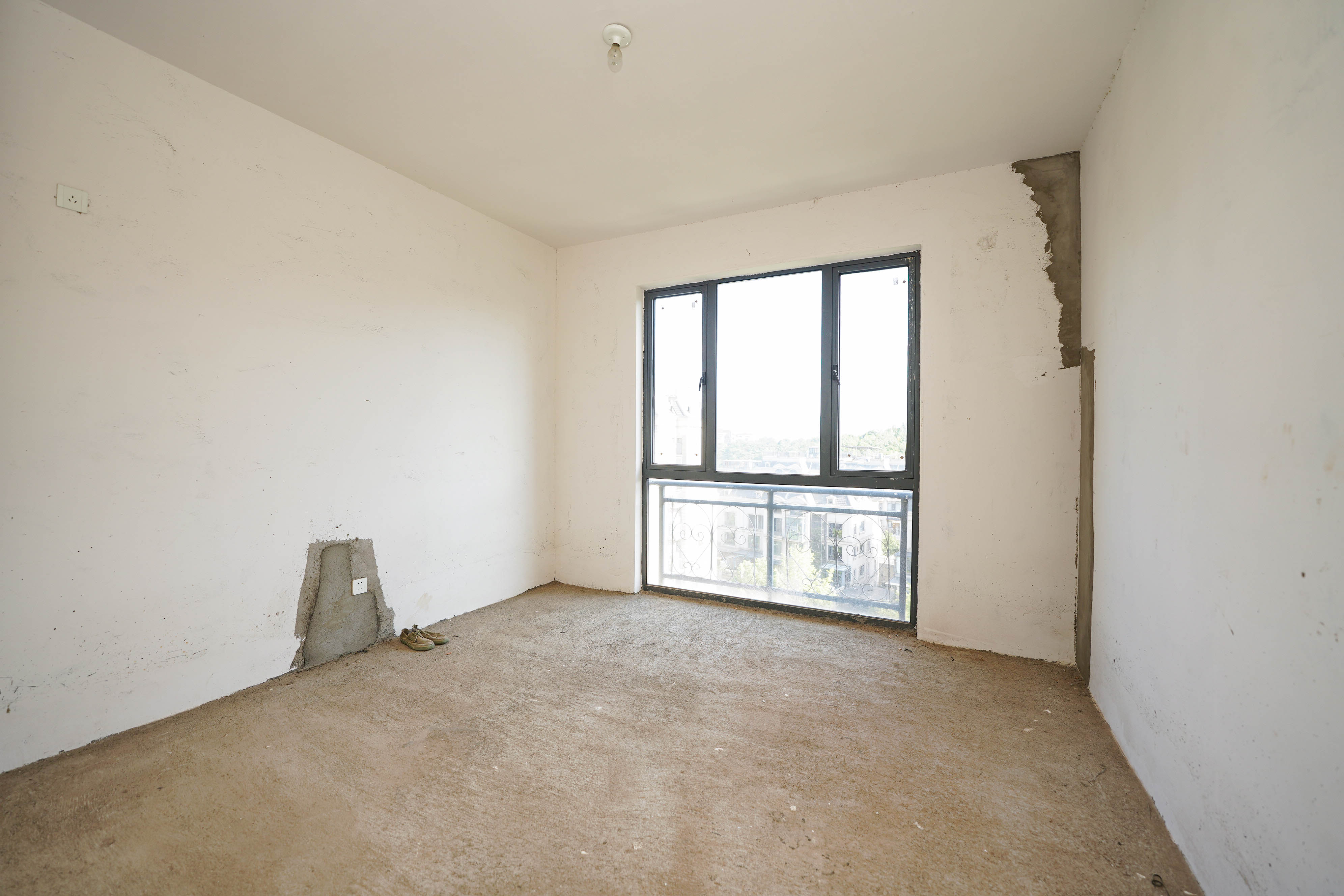 五矿万境蓝山 3室2厅2卫 190.0万 五矿万境蓝山 3室2厅2卫 190.0万卧室