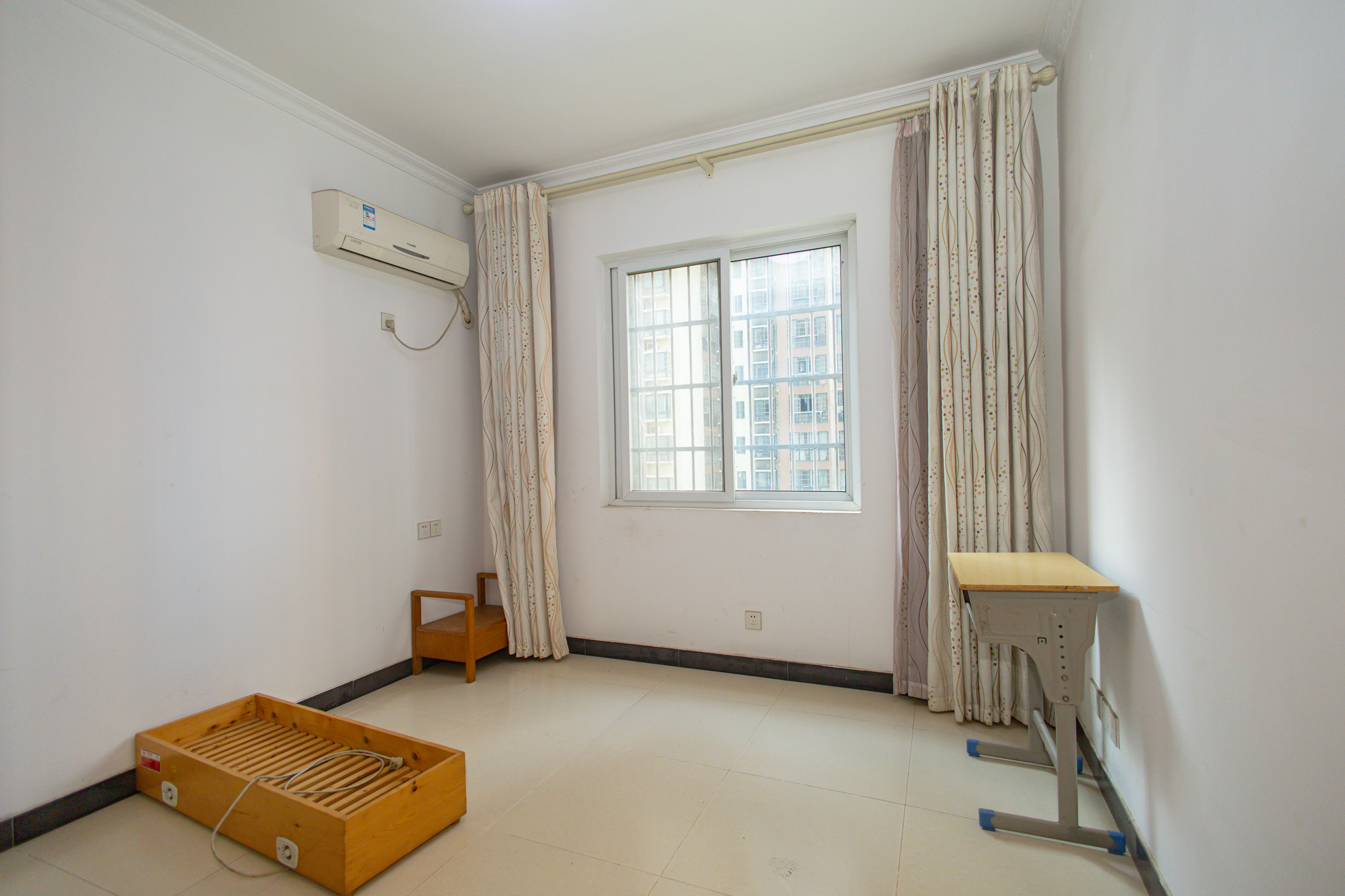 楚天世纪城东苑 3室2厅2卫 79.0万 楚天世纪城东苑 3室2厅2卫 79.0万卧室