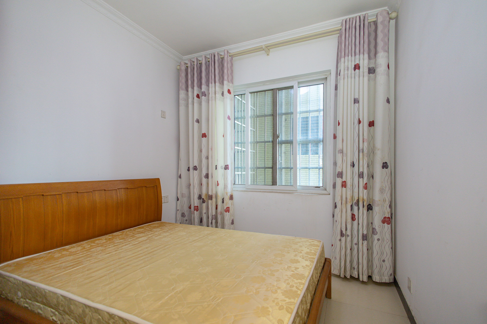 楚天世纪城东苑 3室2厅2卫 79.0万 楚天世纪城东苑 3室2厅2卫 79.0万卧室