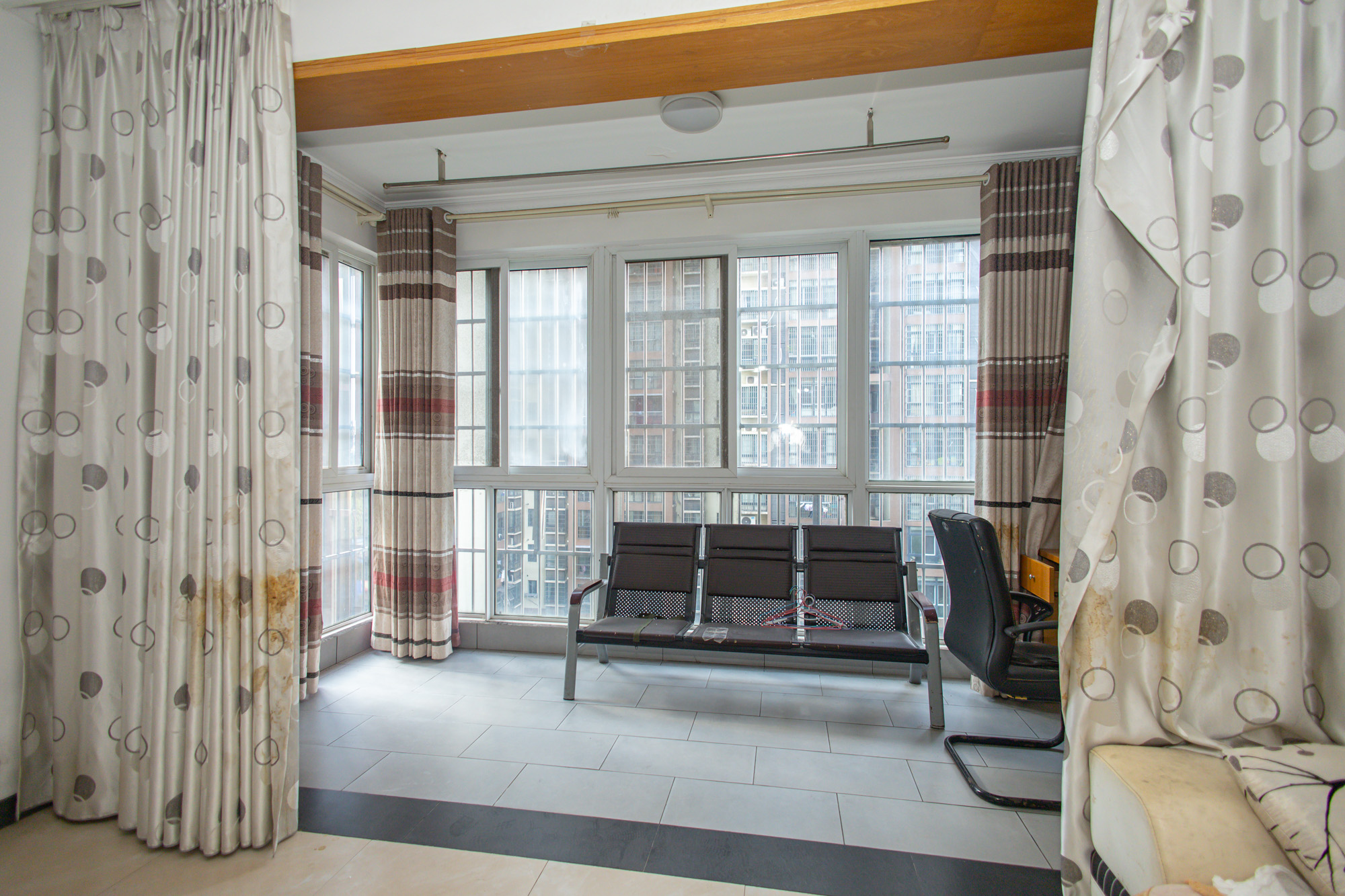 楚天世纪城东苑 3室2厅2卫 79.0万 楚天世纪城东苑 3室2厅2卫 79.0万阳台