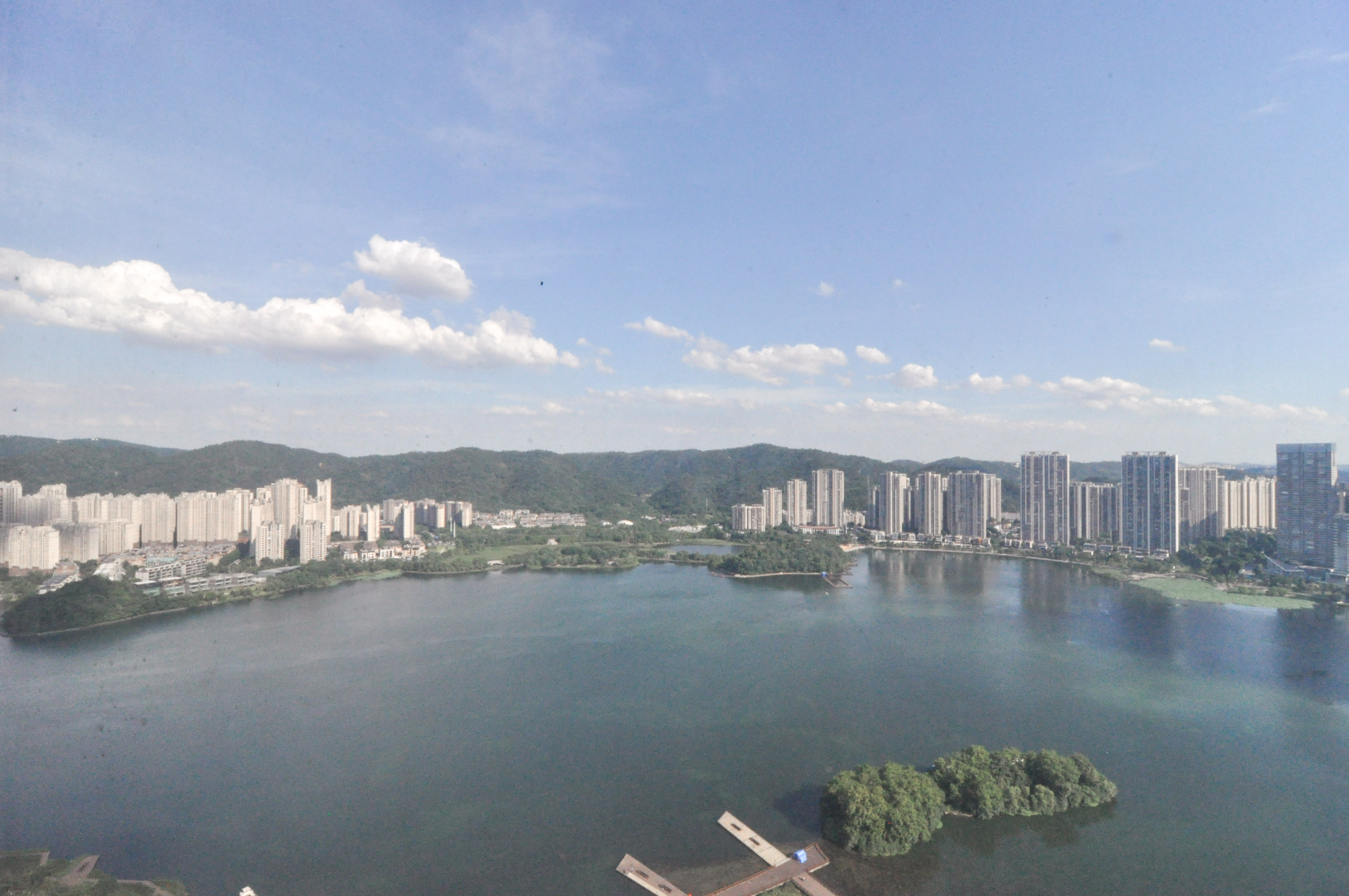 达美溪湖湾  4室2厅2卫    400.0万其他