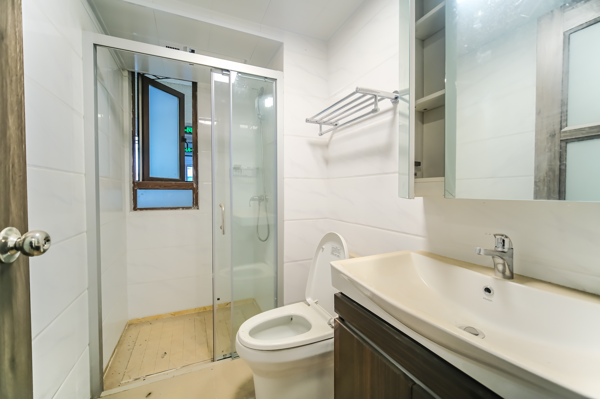 碧桂园翘楚棠 3室2厅2卫 90.8万 碧桂园翘楚棠 3室2厅2卫 90.8万卫生间