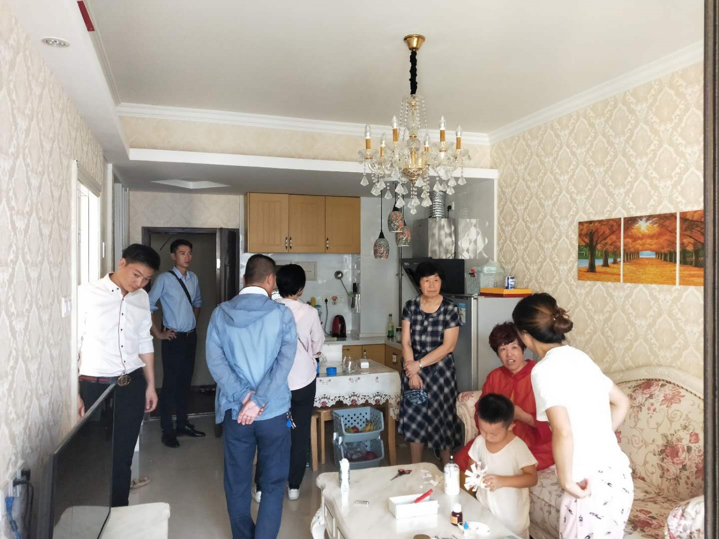 南枫悦海  1室1厅1卫    2400.0元/月室内图