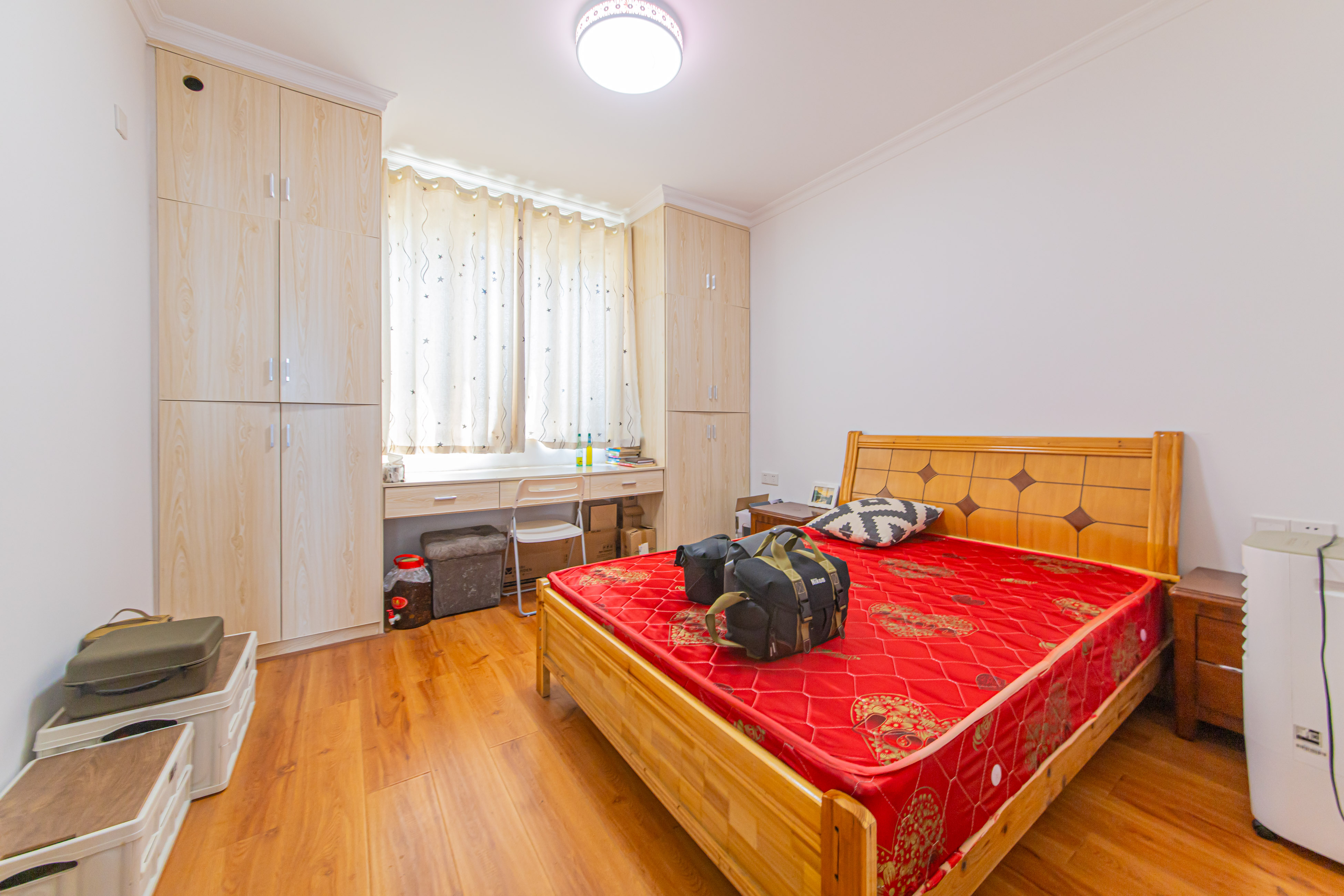 中信凯旋城(中信新城四期) 3室2厅2卫 120.0万 中信凯旋城(中信新城四期) 3室2厅2卫 120.0万卧室