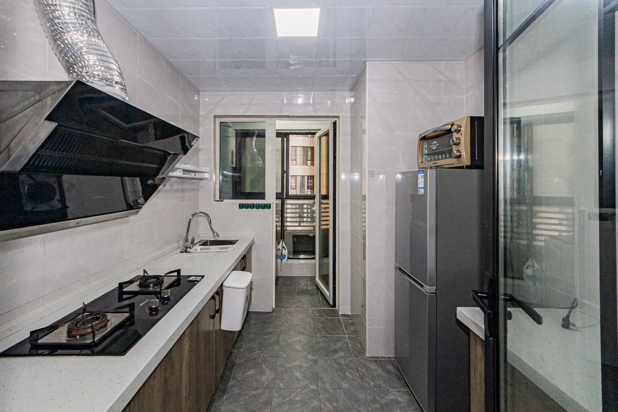 北辰三角洲E3区  3室2厅2卫    166.0万厨房