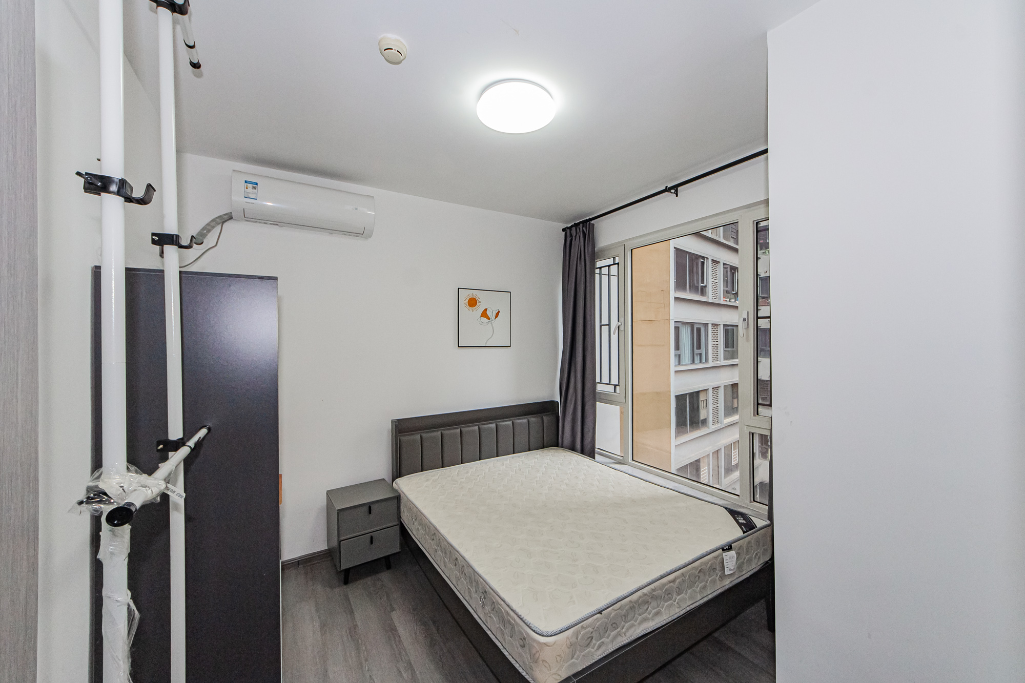 北辰三角洲E3区  3室2厅2卫    166.0万卧室