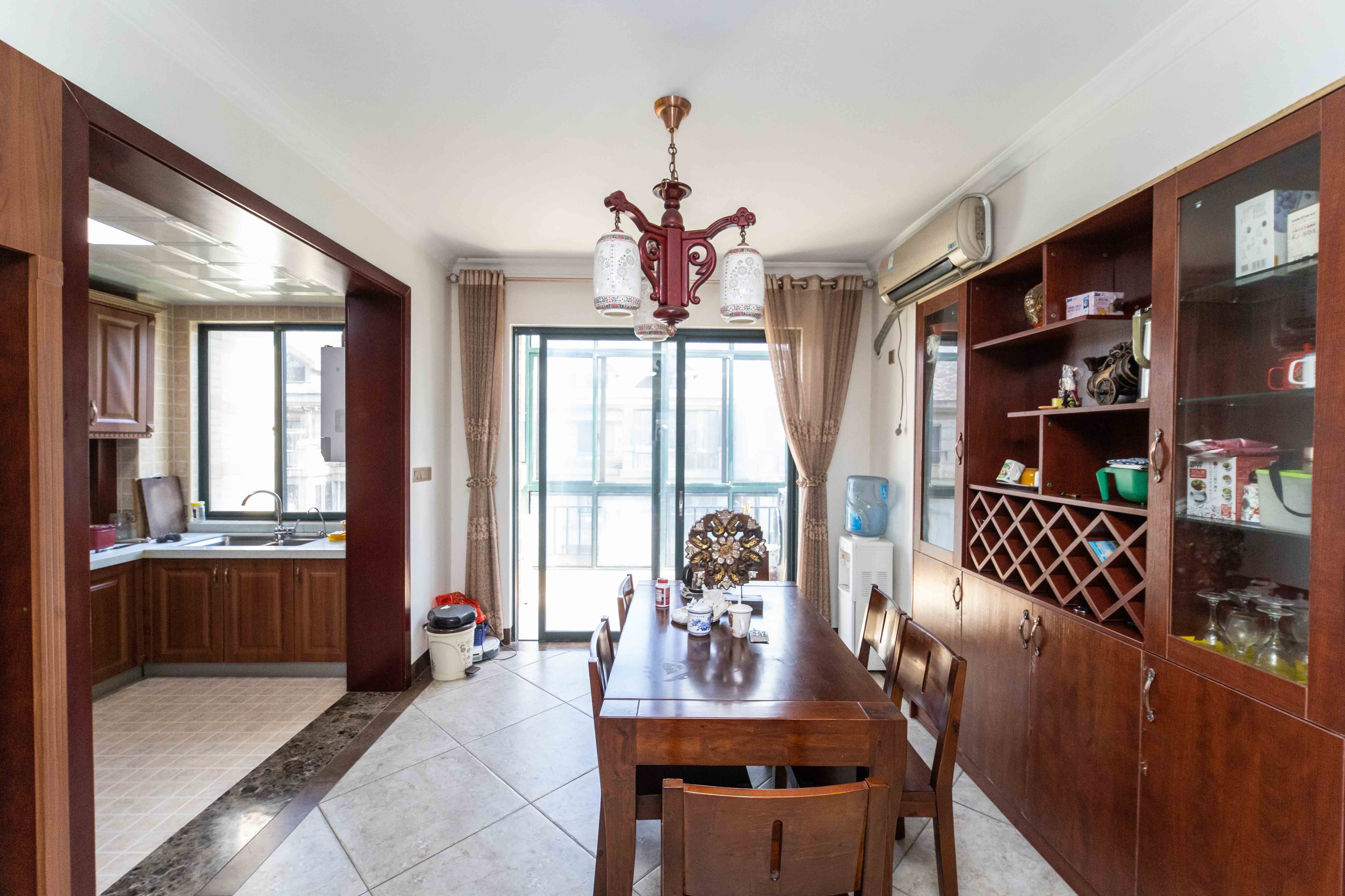 星城世家 5室3厅3卫 190.0万 星城世家 5室3厅3卫 190.0万其他