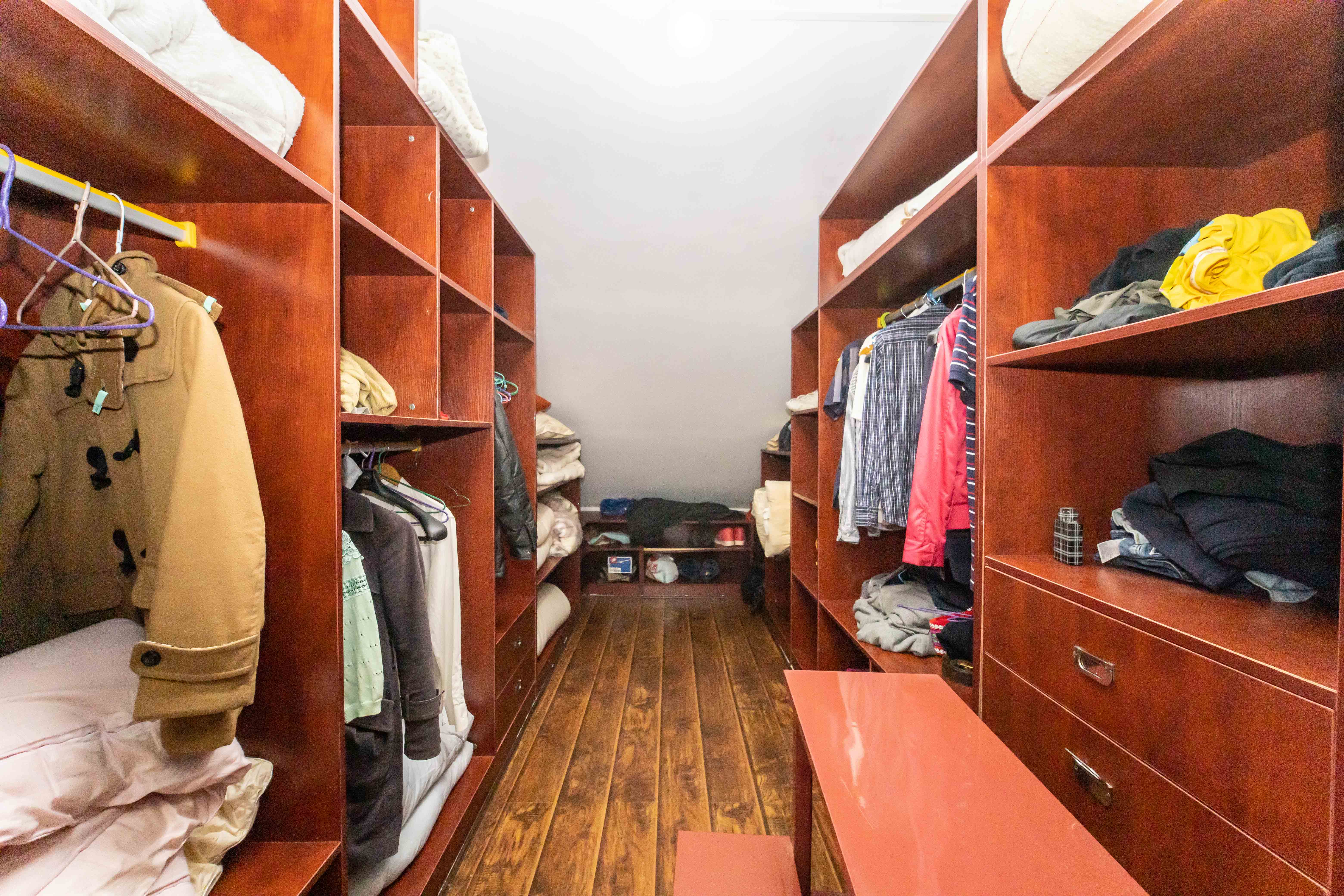 星城世家 5室3厅3卫 190.0万 星城世家 5室3厅3卫 190.0万其他