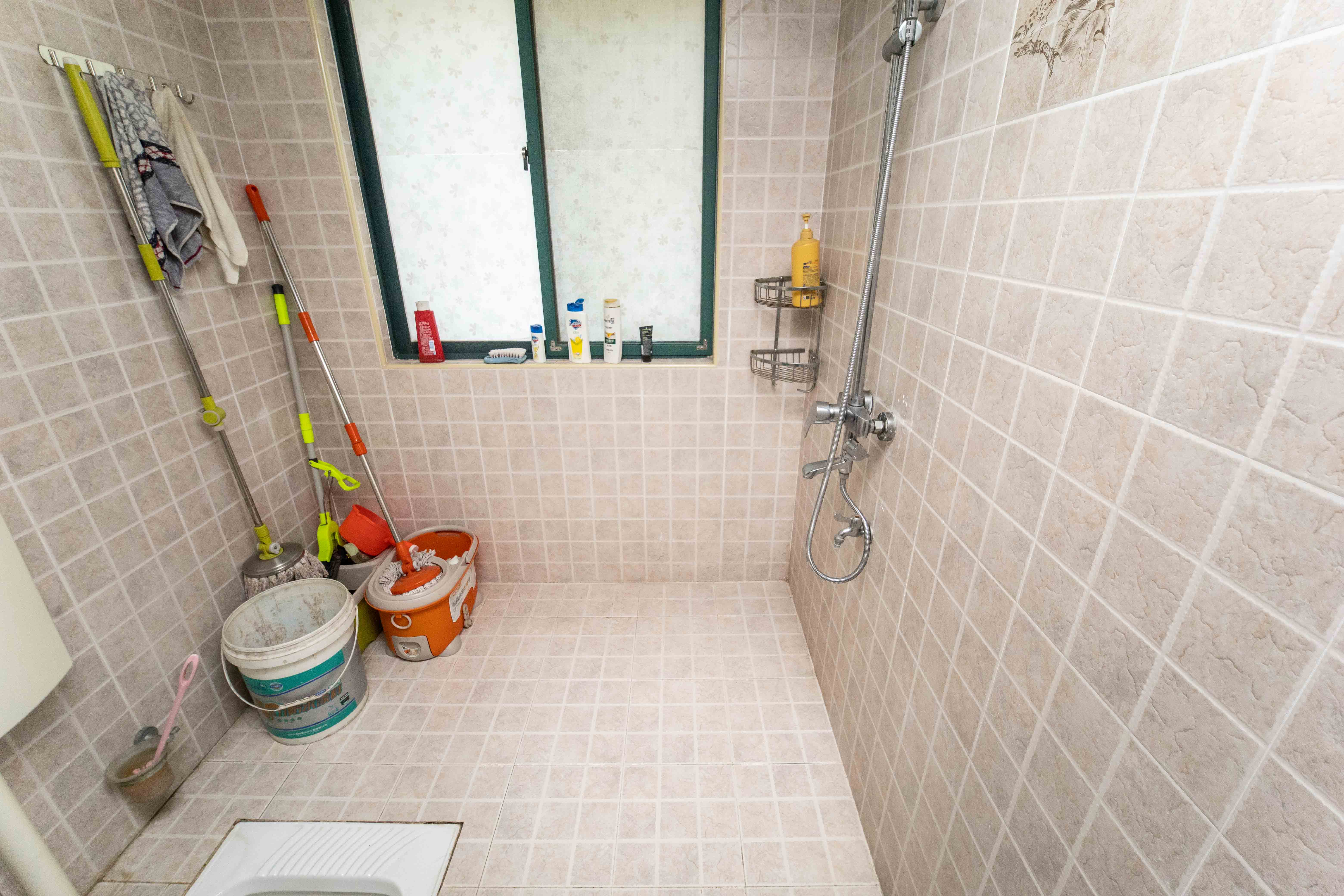 星城世家 5室3厅3卫 190.0万 星城世家 5室3厅3卫 190.0万卫生间