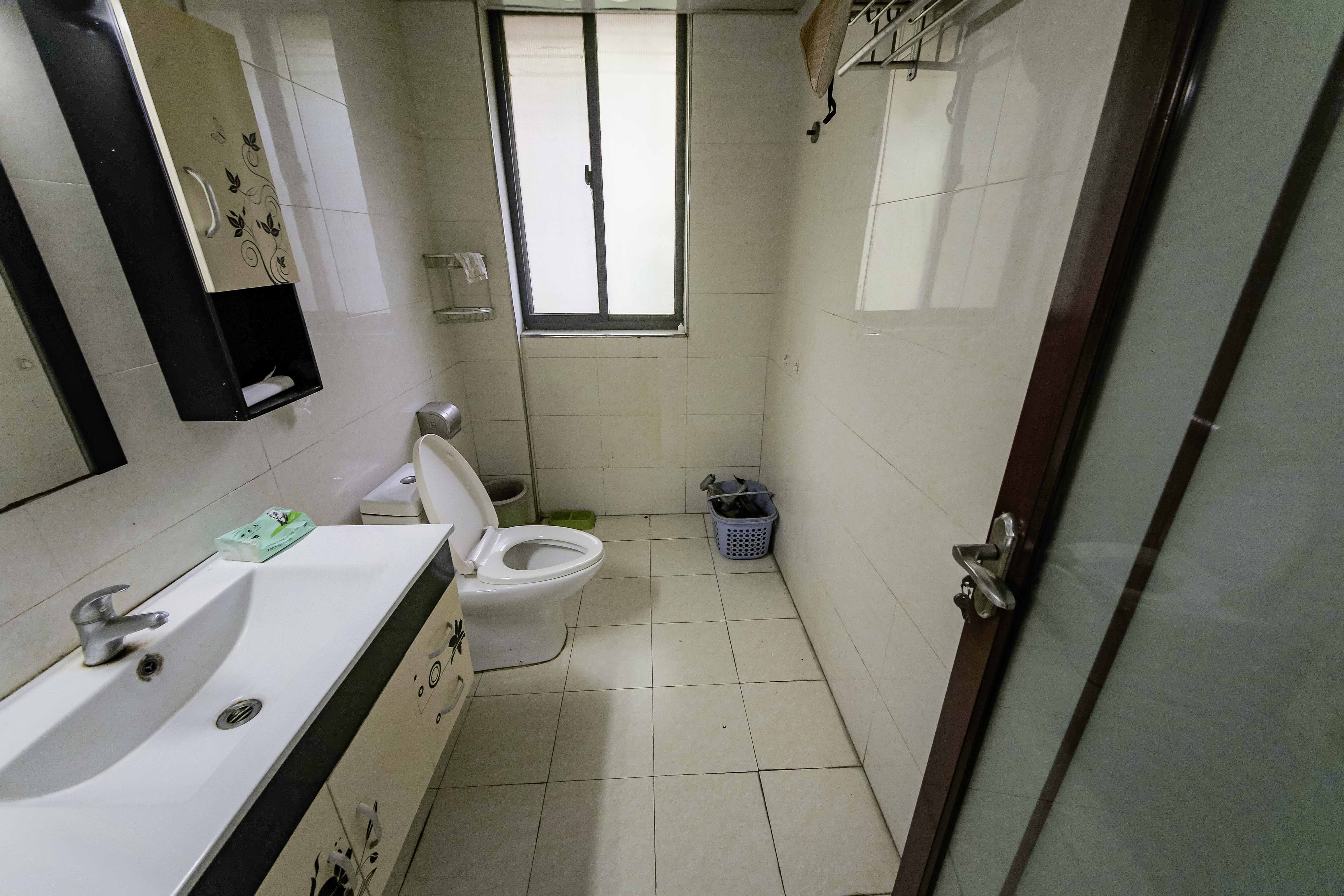 鑫远湘府华城 3室2厅1卫 139.0万 鑫远湘府华城 3室2厅1卫 139.0万卫生间