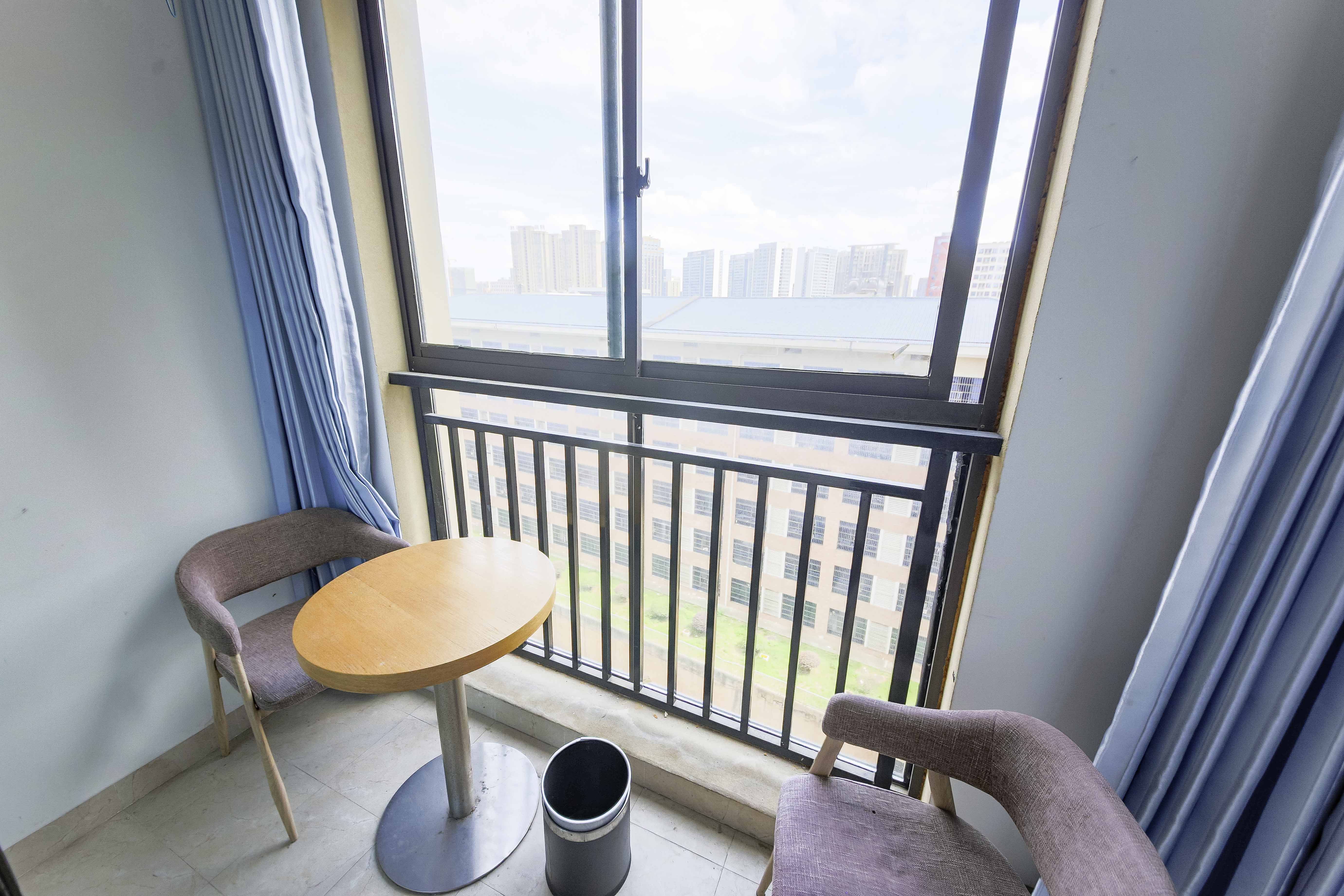 中建信和城  1室1厅1卫   46.00万阳台
