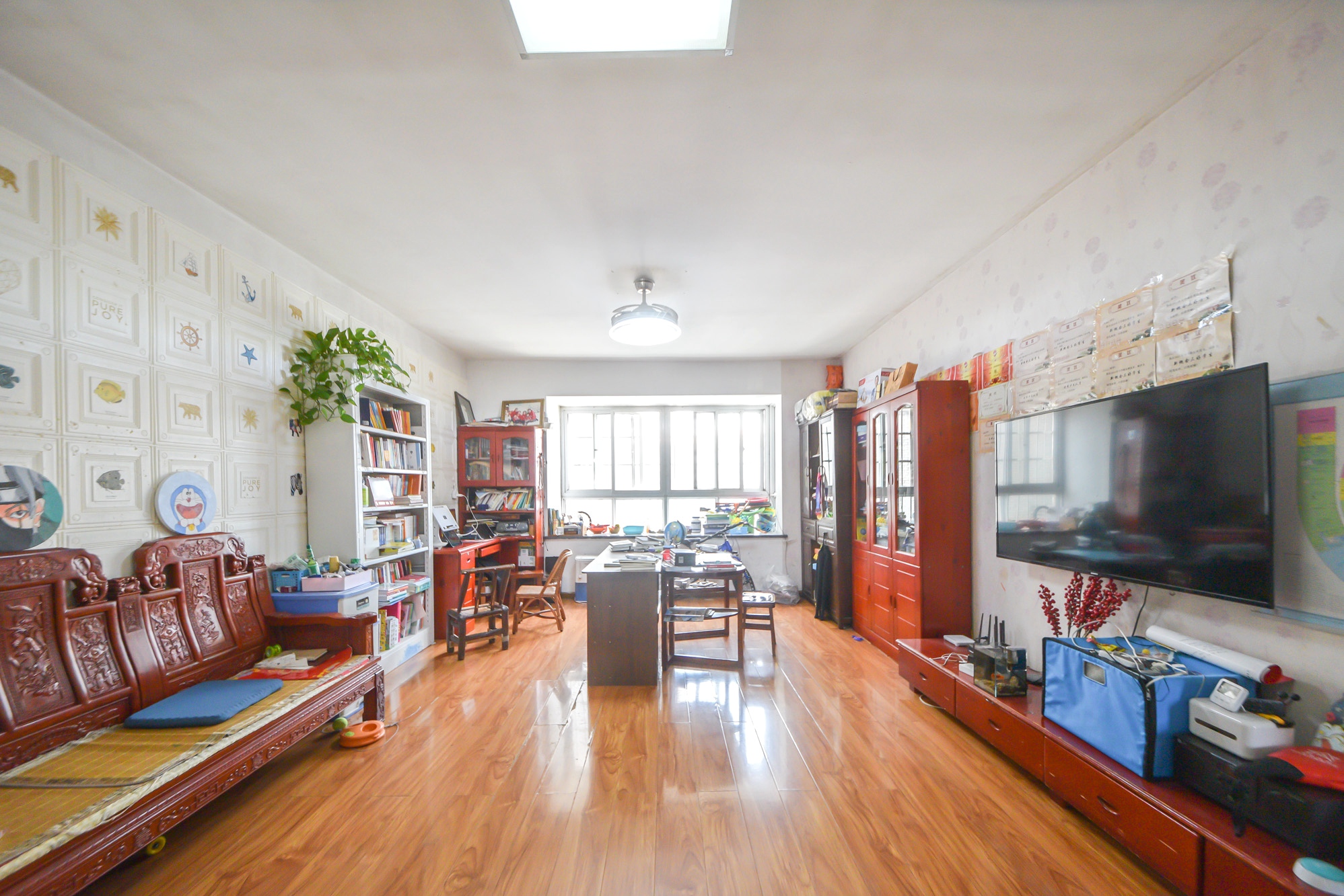 嘉盛华庭(一期、二期、三期)  3室2厅2卫    108.0万 嘉盛华庭(一期、二期、三期)  3室2厅2卫    108.0万客厅