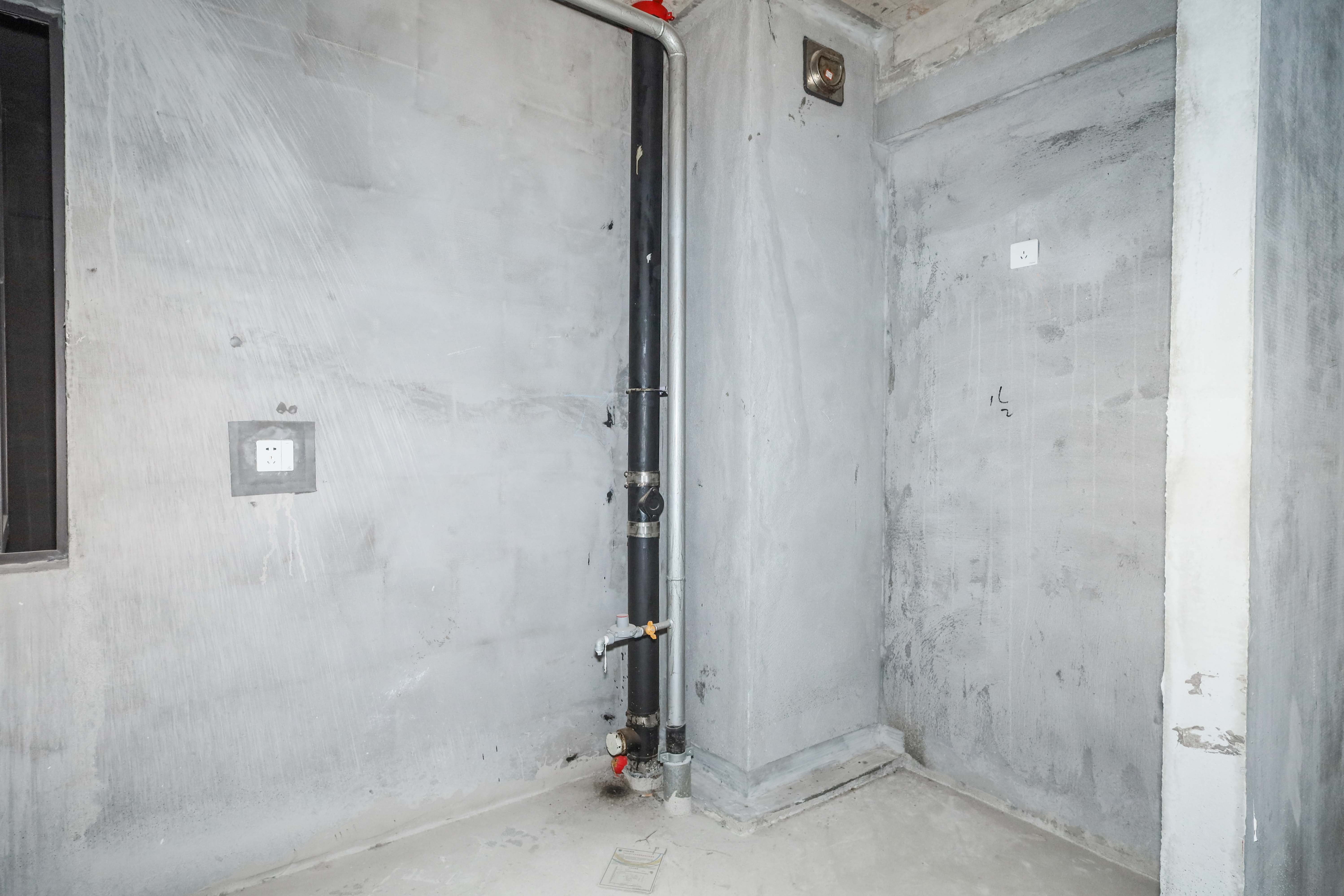 建发央著  4室2厅2卫   168.00万厨房