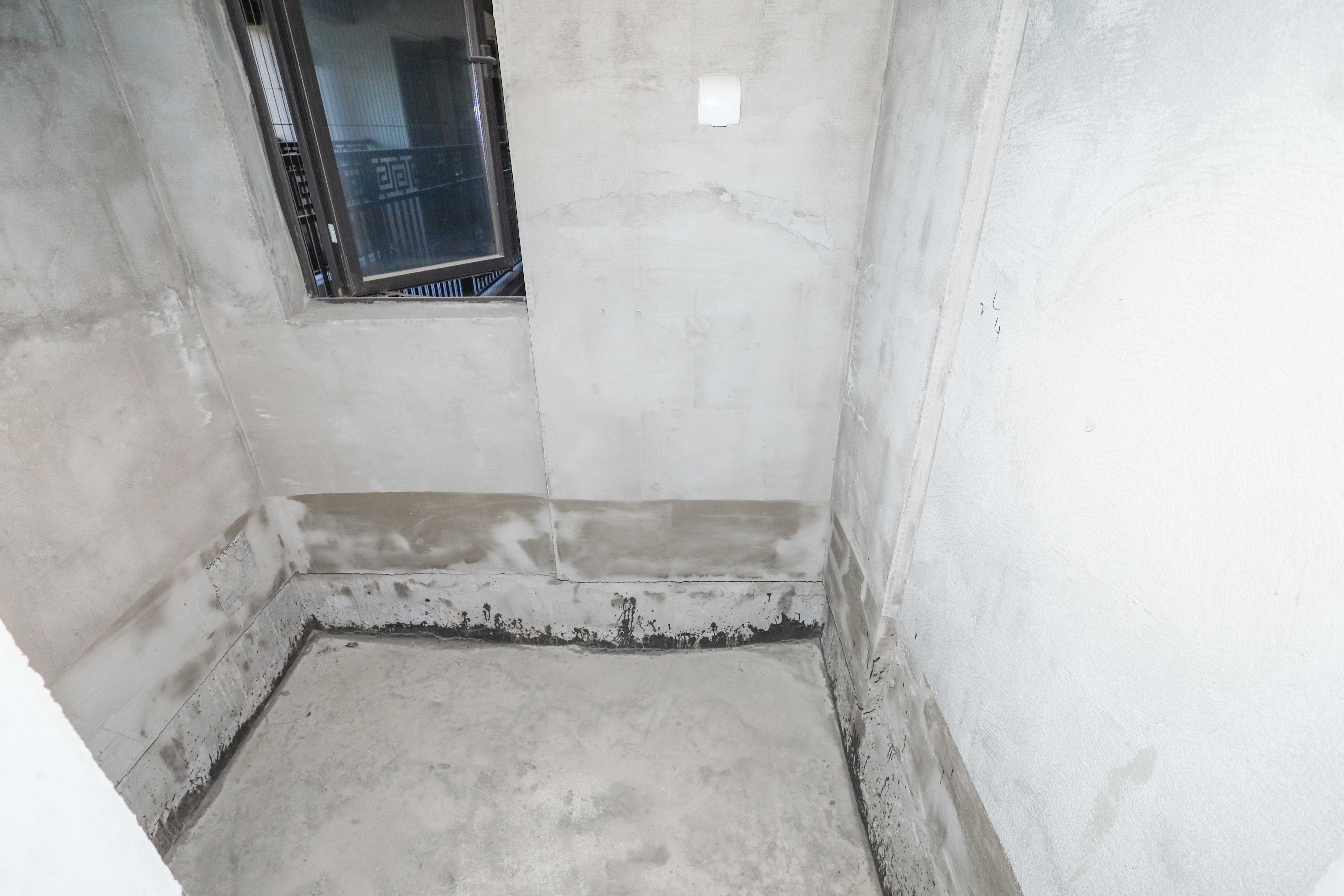 建发央著  4室2厅2卫   168.00万卫生间