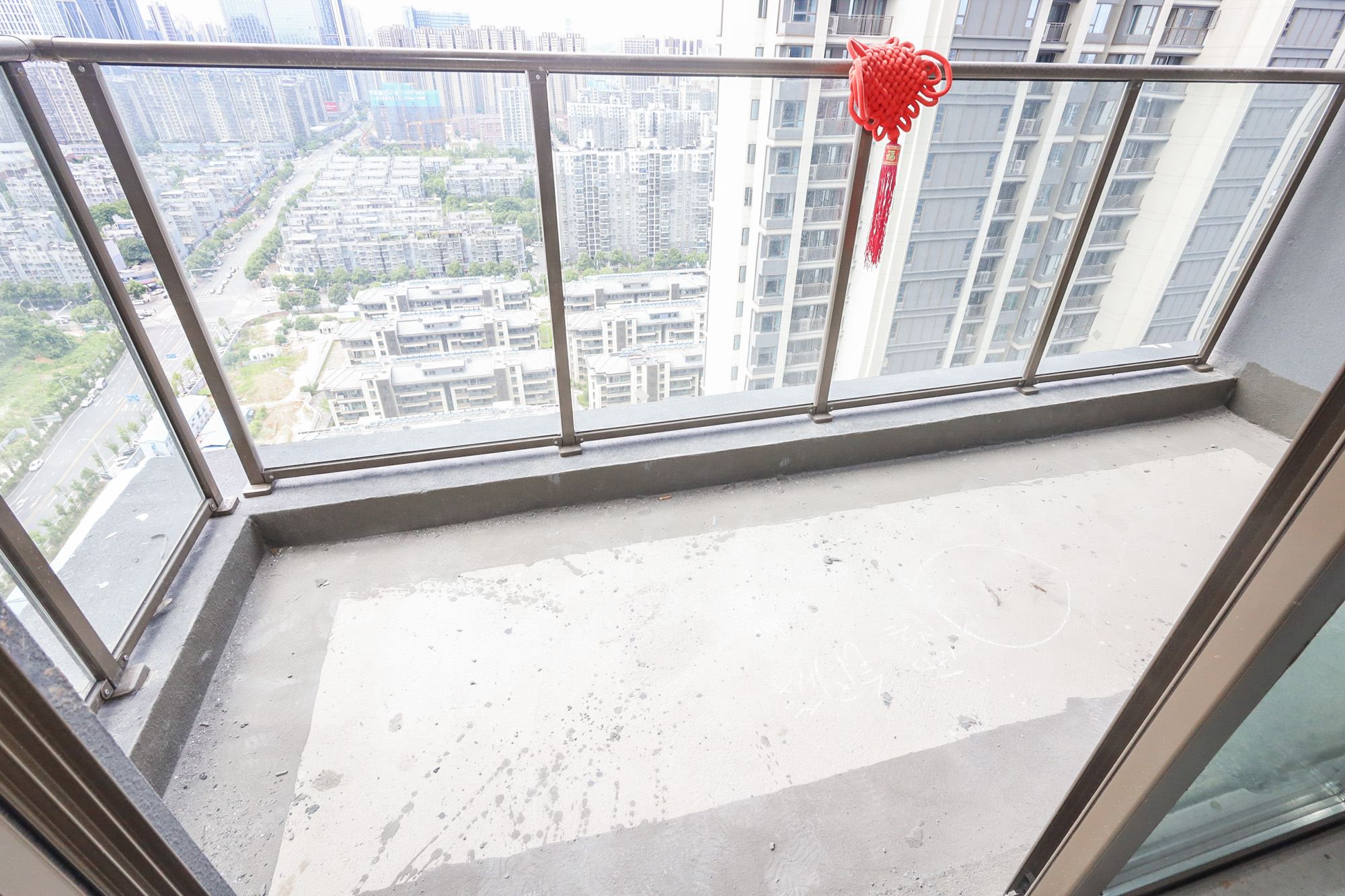 正荣滨江紫阙台 4室2厅3卫 185.0万 正荣滨江紫阙台 4室2厅3卫 185.0万阳台