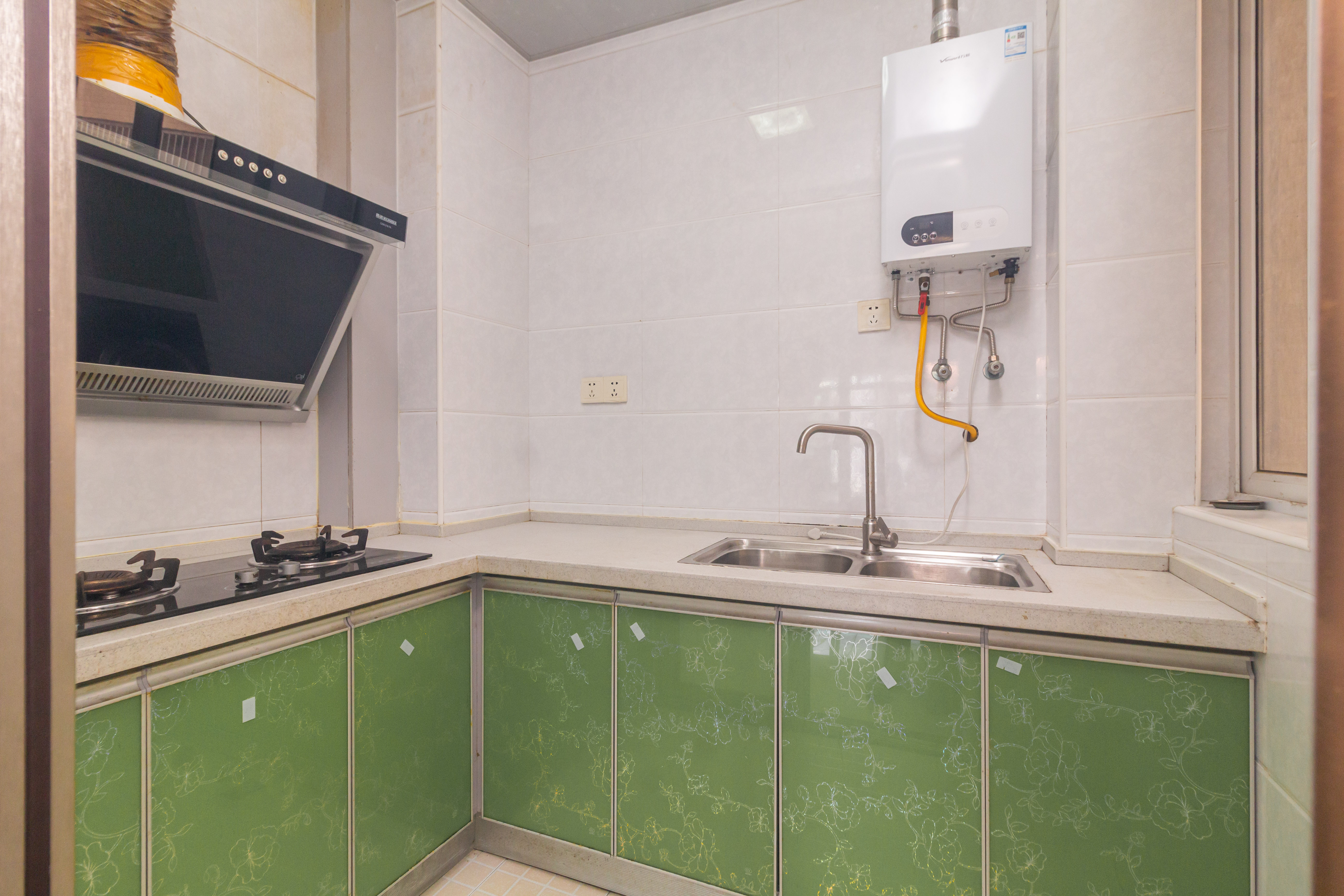 昌和商业中心/昌和国际 2室2厅1卫 49.8万 昌和商业中心/昌和国际 2室2厅1卫 49.8万厨房