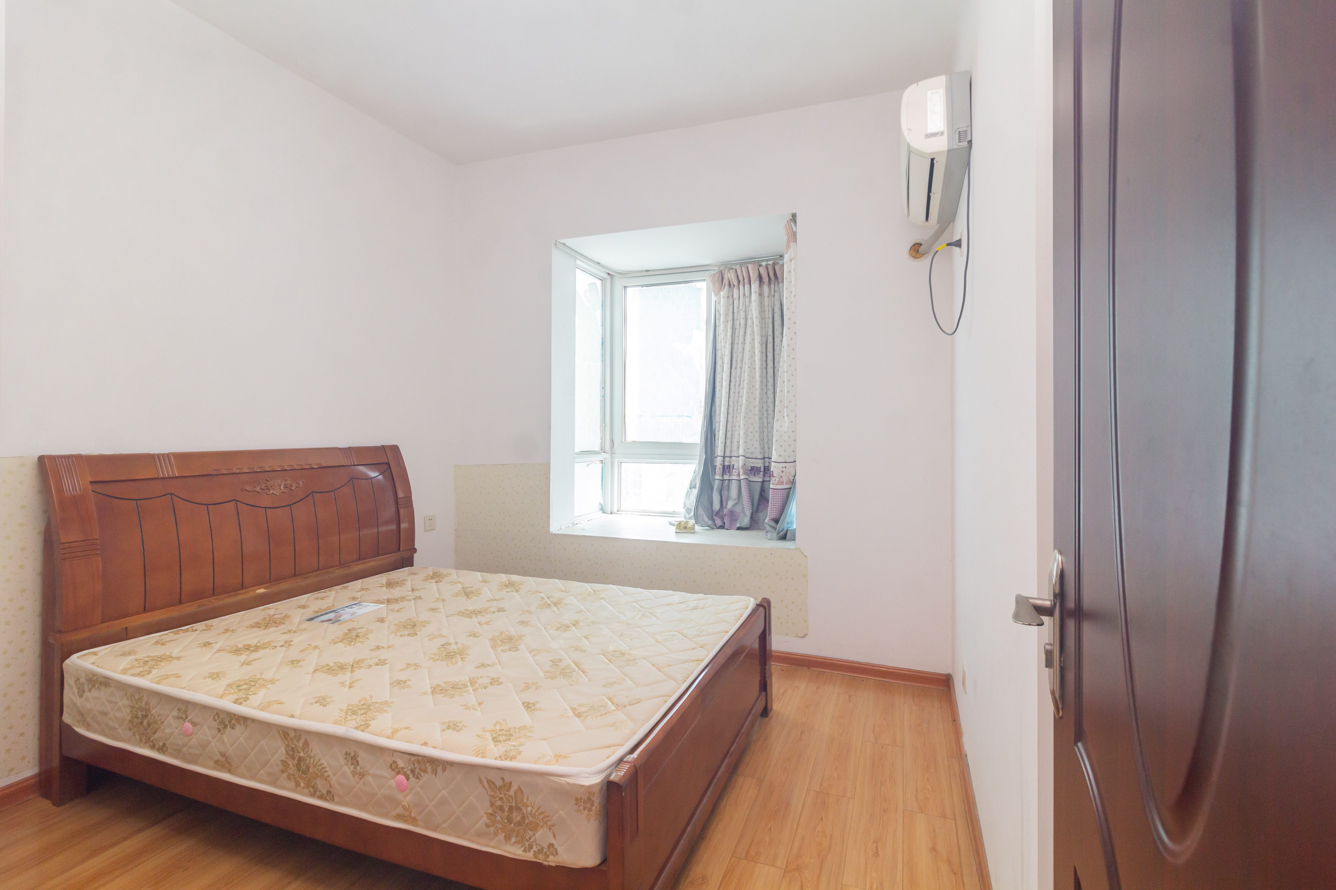 昌和商业中心/昌和国际 2室2厅1卫 49.8万 昌和商业中心/昌和国际 2室2厅1卫 49.8万卧室