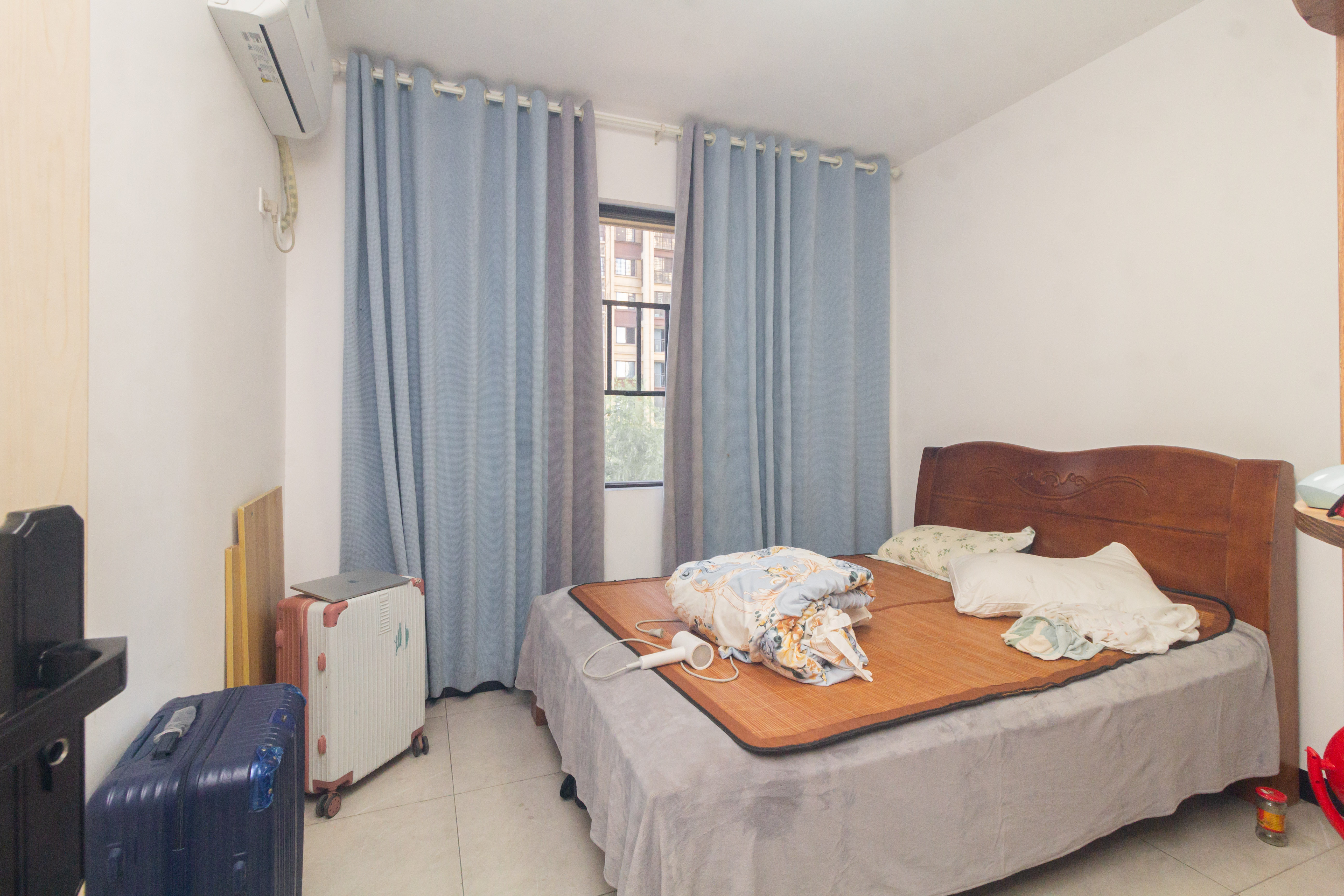 东方美地 4室2厅2卫 102.8万 东方美地 4室2厅2卫 102.8万卧室