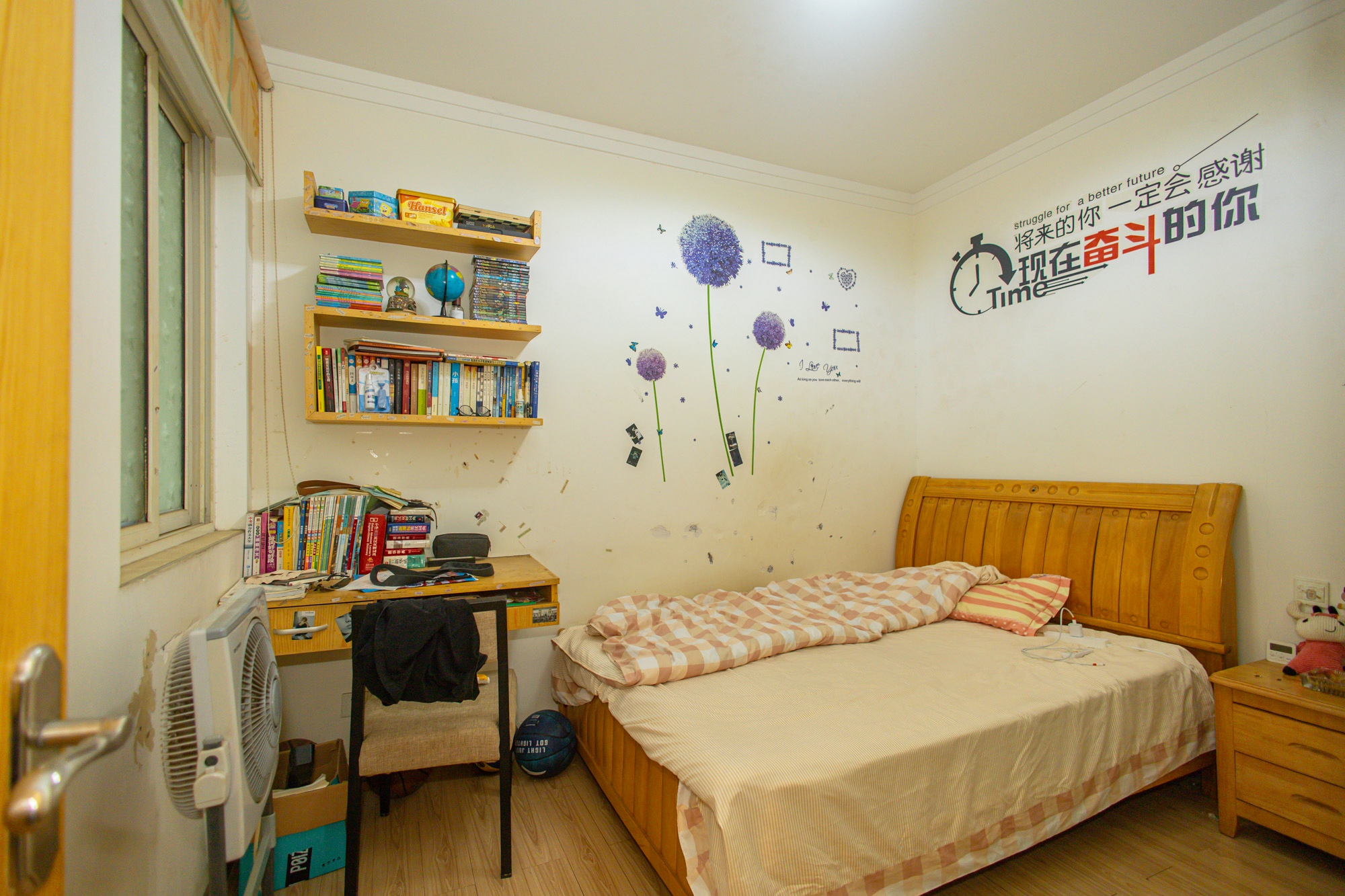 锦璨家园  3室2厅2卫    59.8万 锦璨家园  3室2厅2卫    59.8万卧室