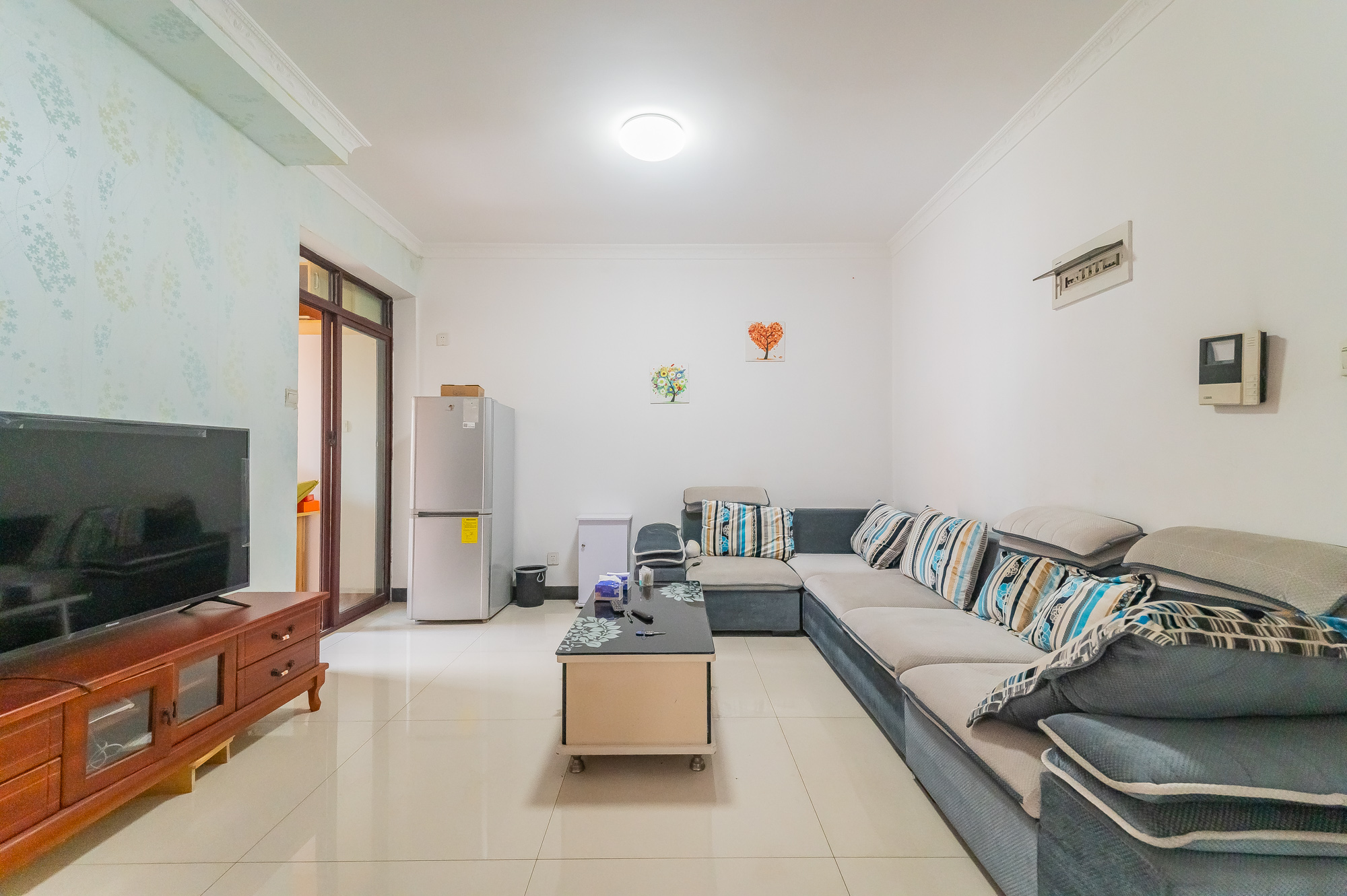 圆梦康乐城  2室2厅1卫    50.8万 圆梦康乐城  2室2厅1卫    50.8万客厅