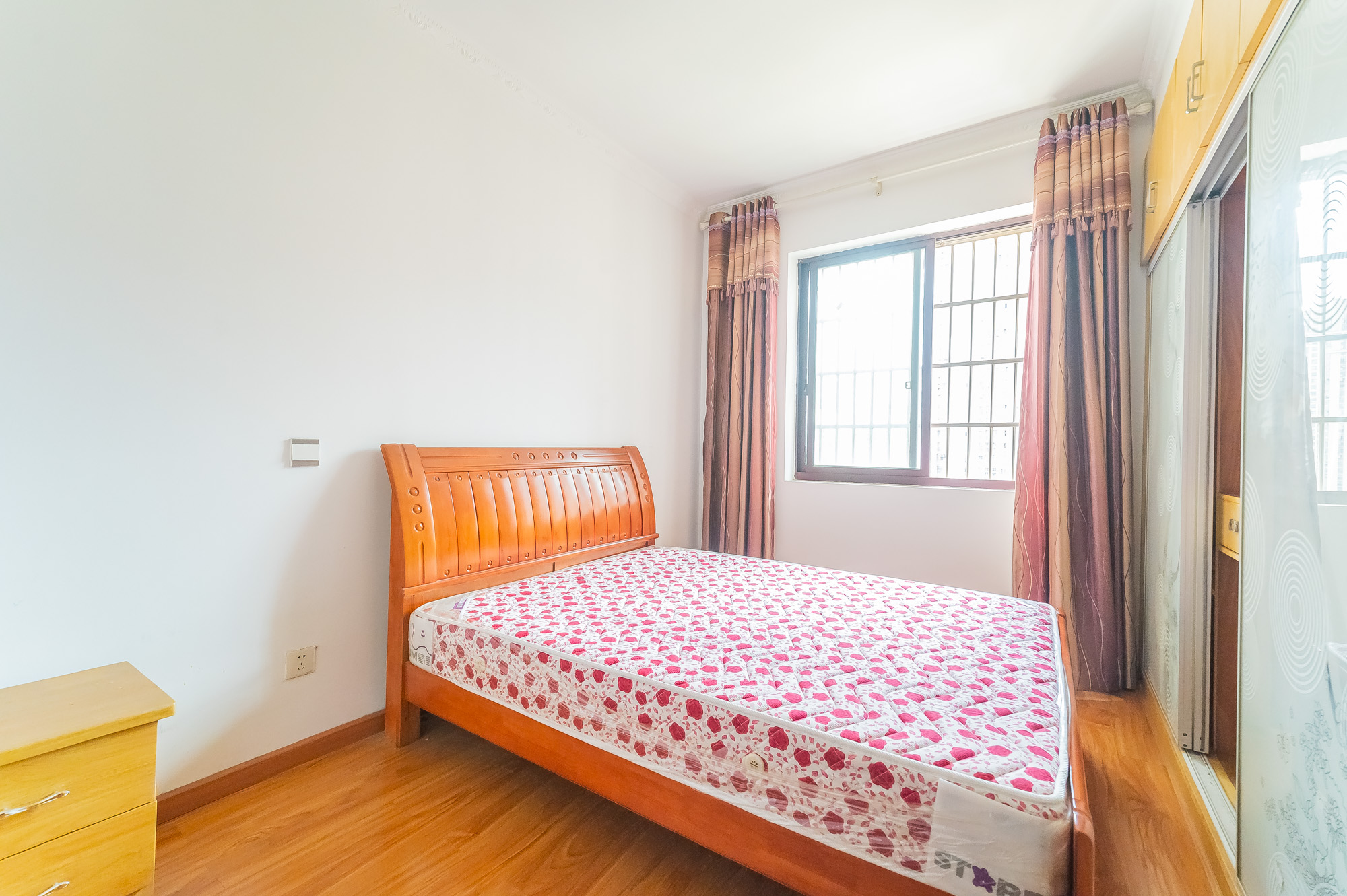 圆梦康乐城  2室2厅1卫    50.8万 圆梦康乐城  2室2厅1卫    50.8万卧室