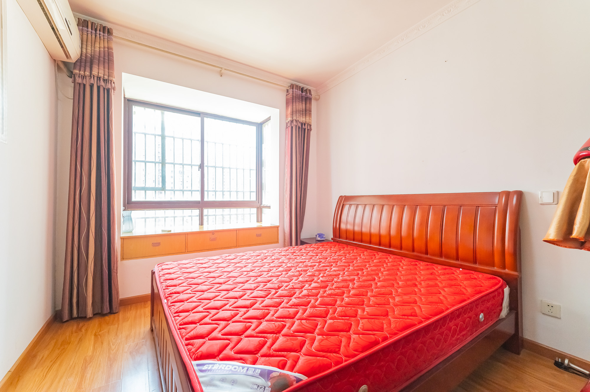 圆梦康乐城  2室2厅1卫    50.8万 圆梦康乐城  2室2厅1卫    50.8万卧室