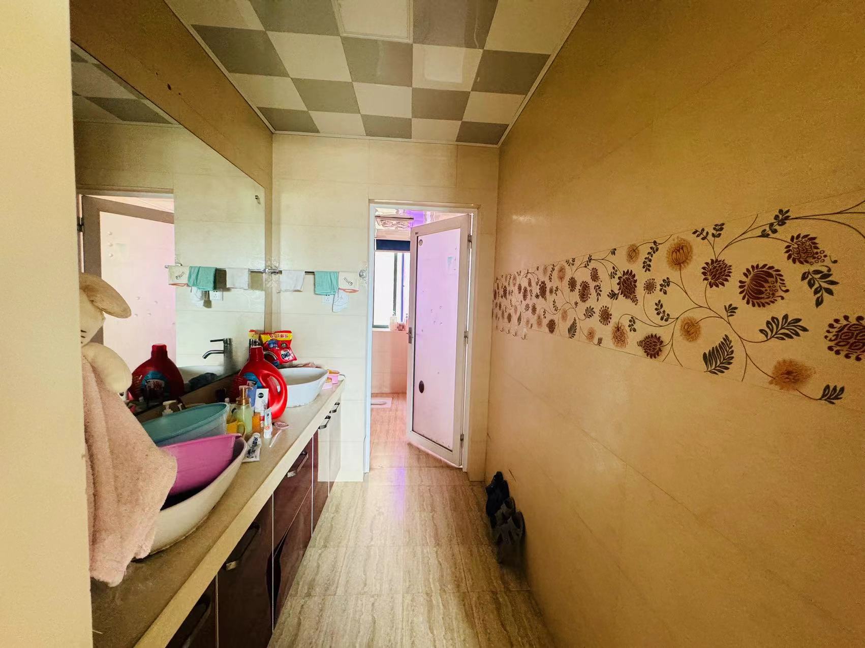 紫竹茗园 5室2厅2卫 100.00万 紫竹茗园 5室2厅2卫 100.00万室内图