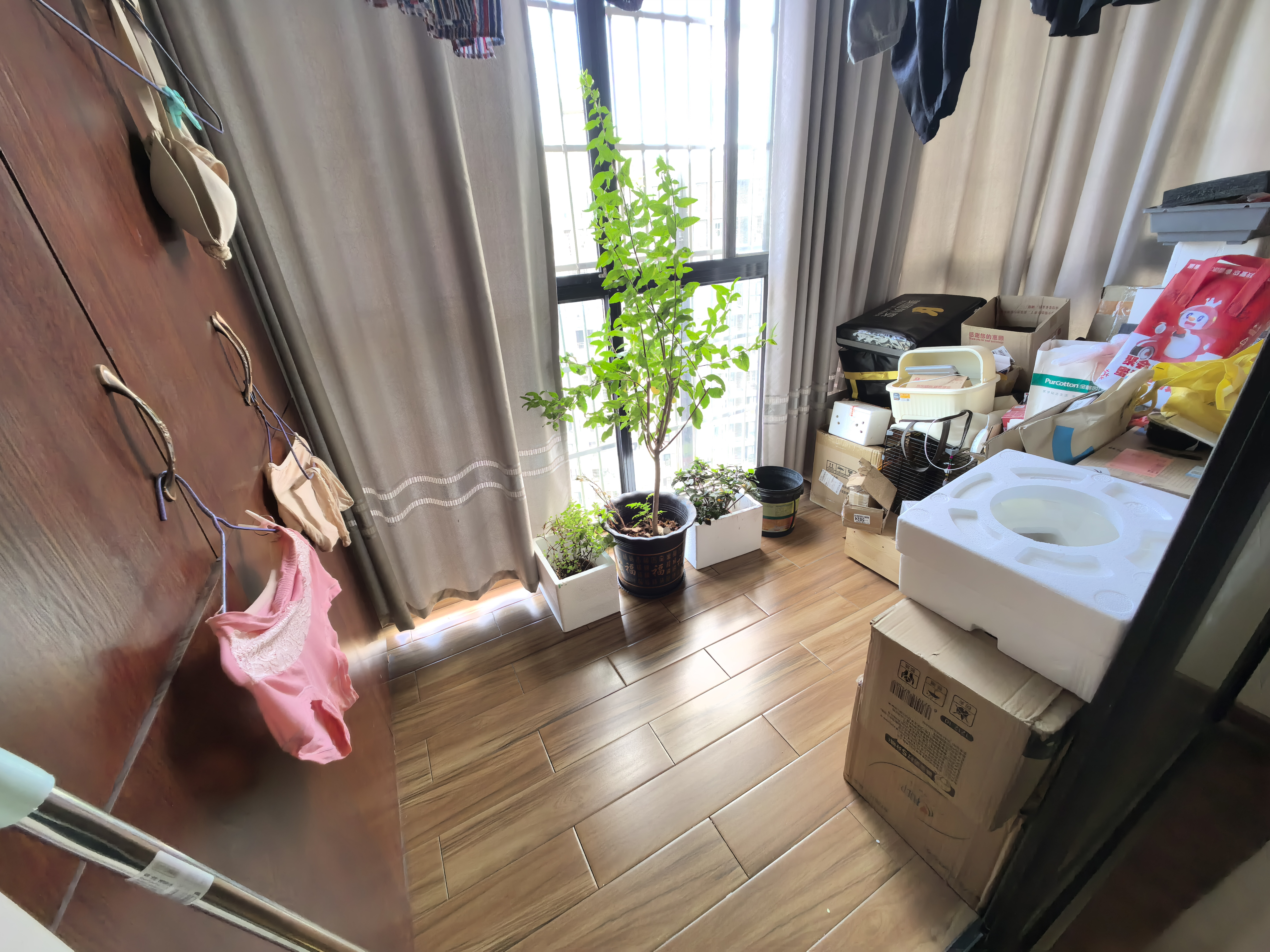 莱茵小镇 3室2厅1卫 45.0万 莱茵小镇 3室2厅1卫 45.0万室内图