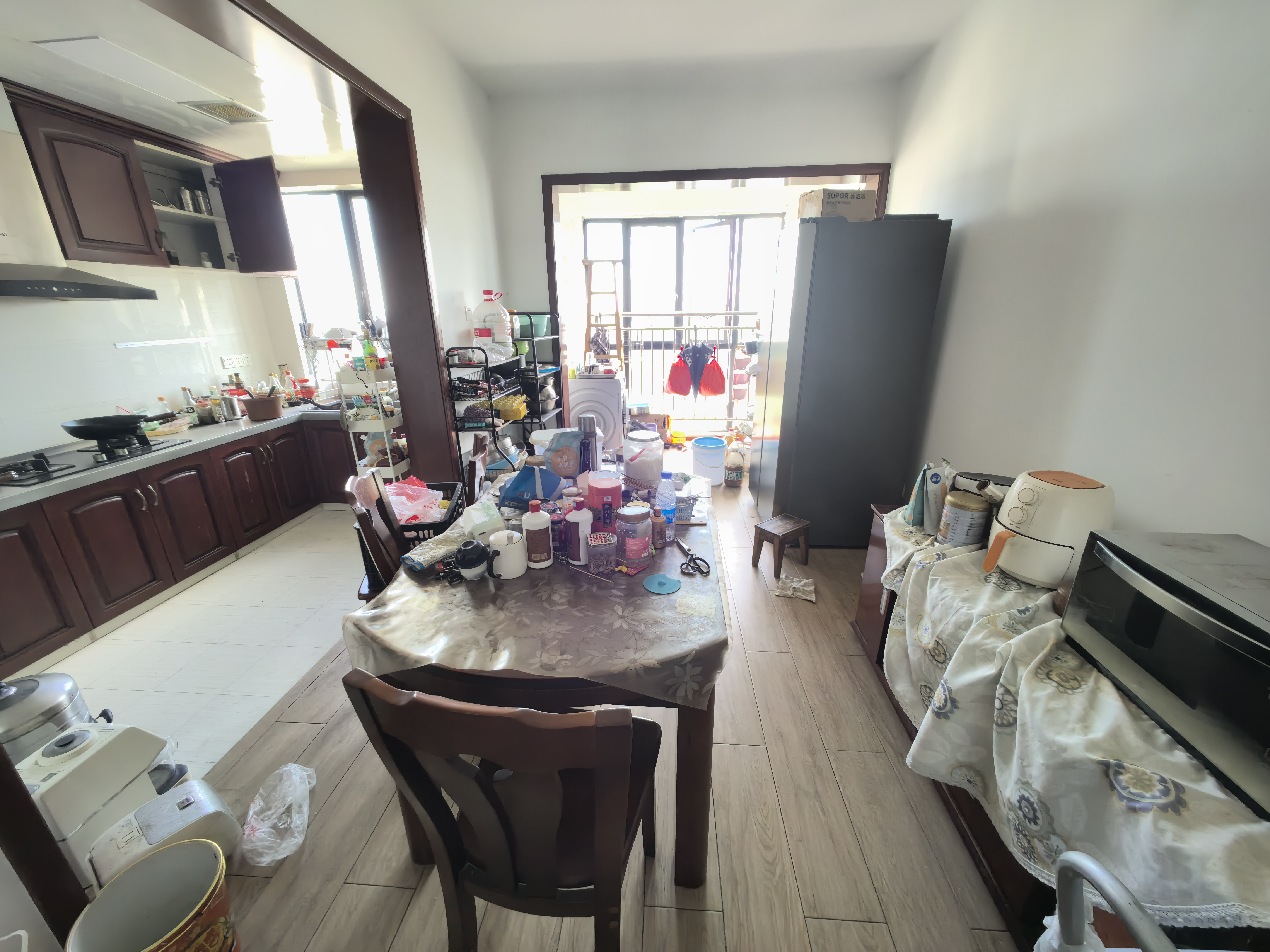 莱茵小镇 4室2厅2卫 55.0万 莱茵小镇 4室2厅2卫 55.0万室内图