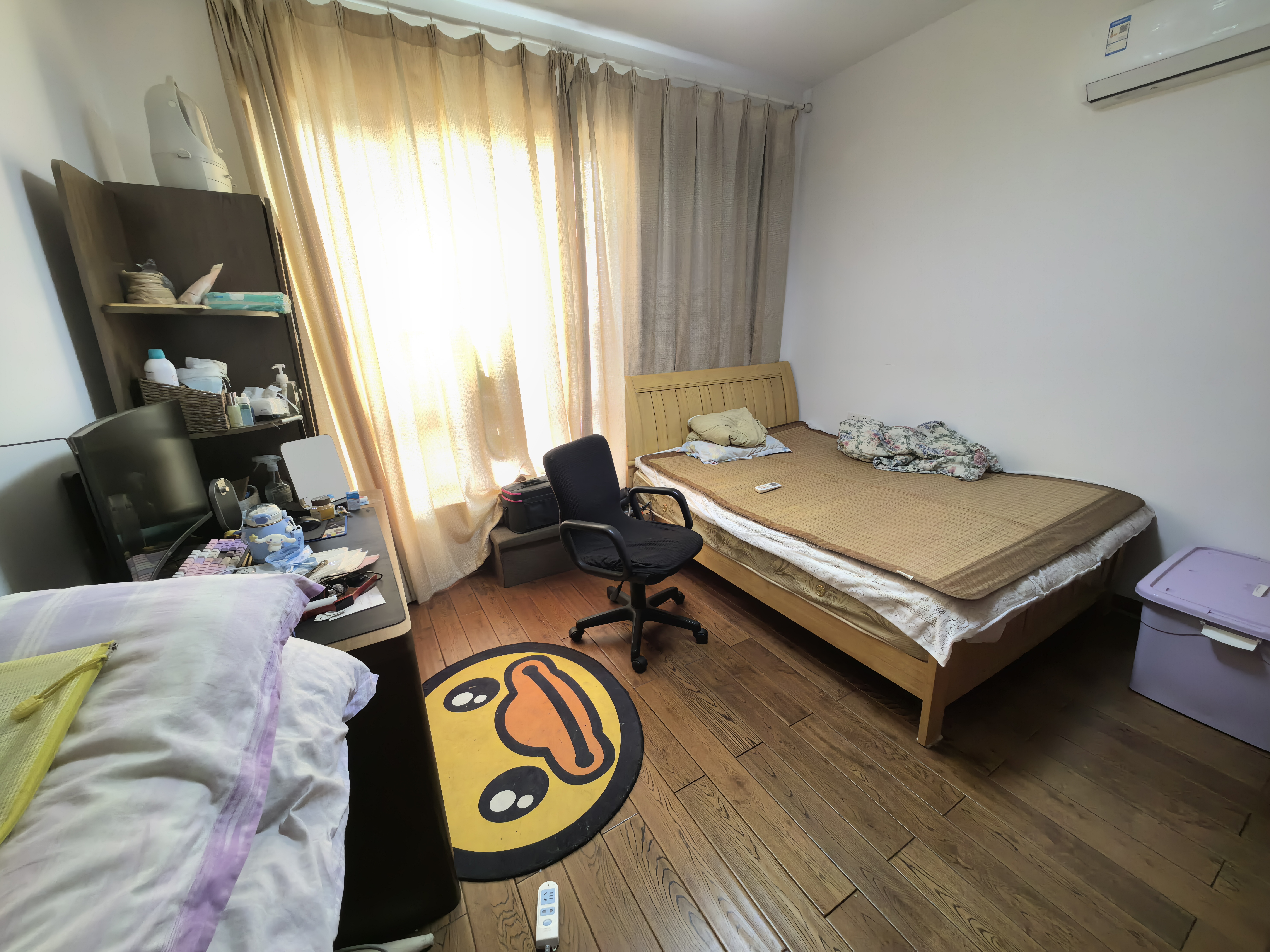 莱茵小镇 4室2厅2卫 55.0万 莱茵小镇 4室2厅2卫 55.0万室内图