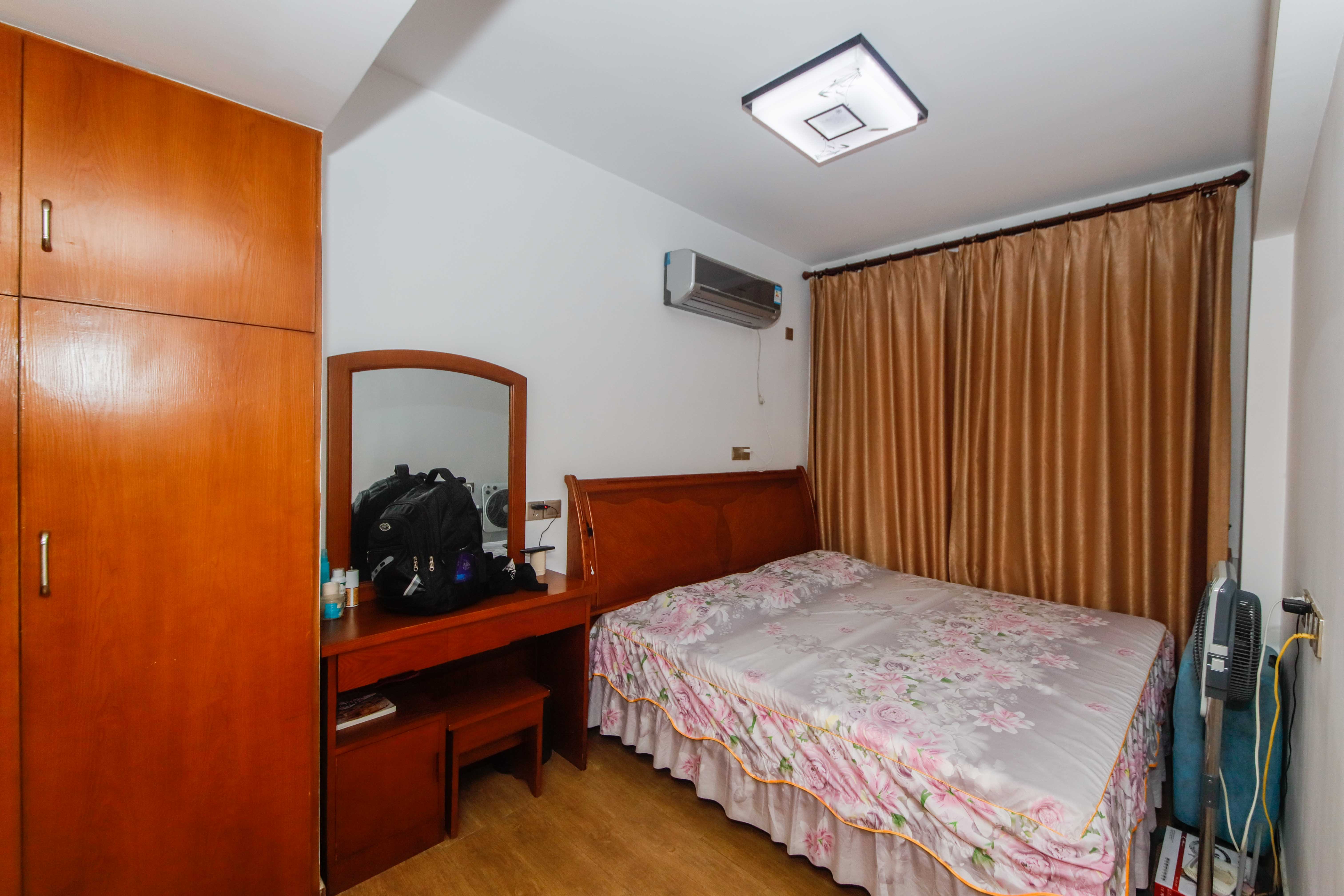 达美D6区  3室2厅2卫    89.8万其他