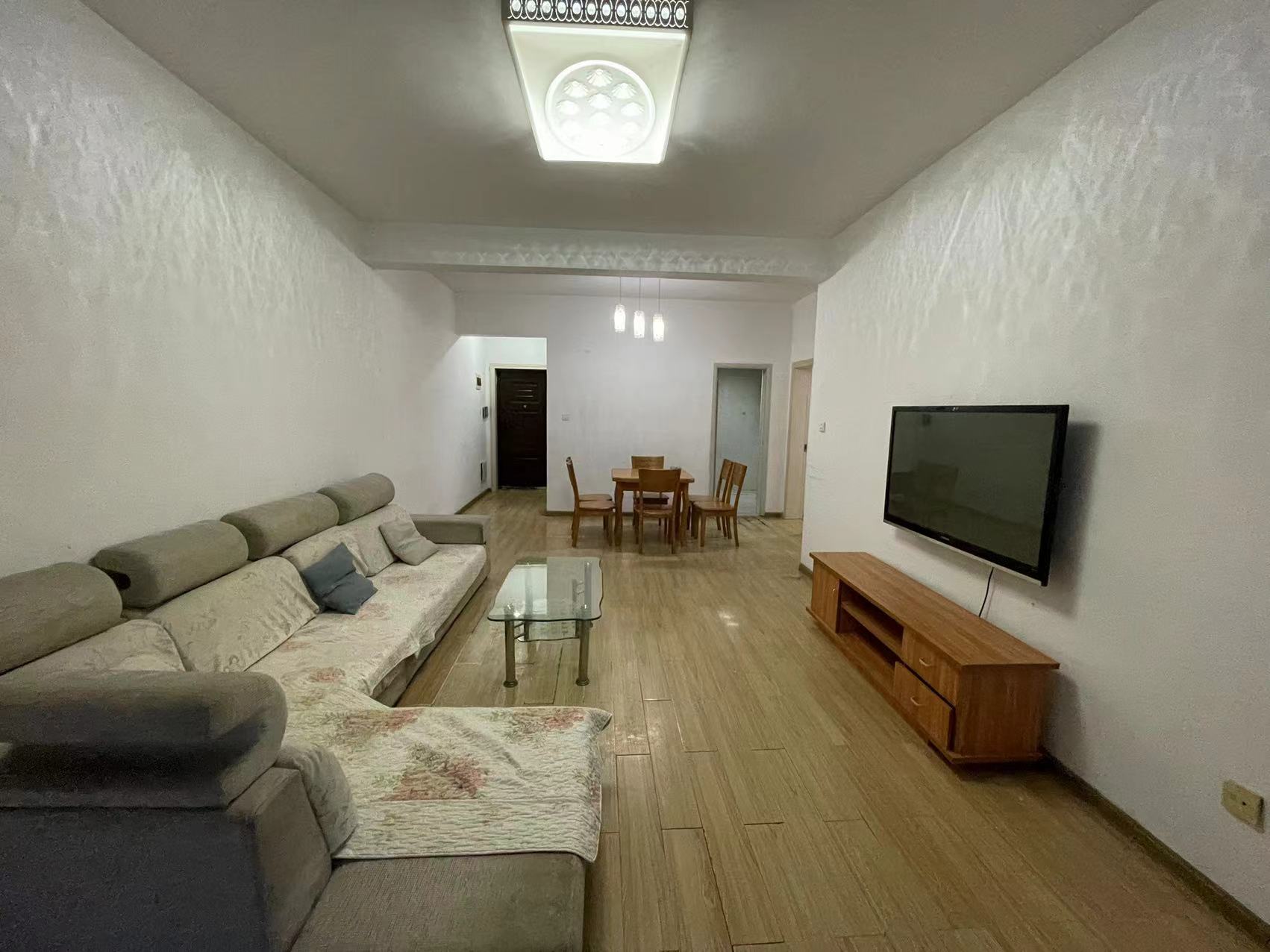 庐山春天早安华晨  3室2厅2卫    65.0万 庐山春天早安华晨  3室2厅2卫    65.0万室内图