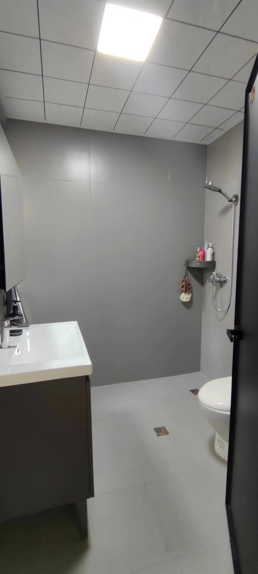 瑞海花园 2室2厅1卫 220.0万 瑞海花园 2室2厅1卫 220.0万客厅