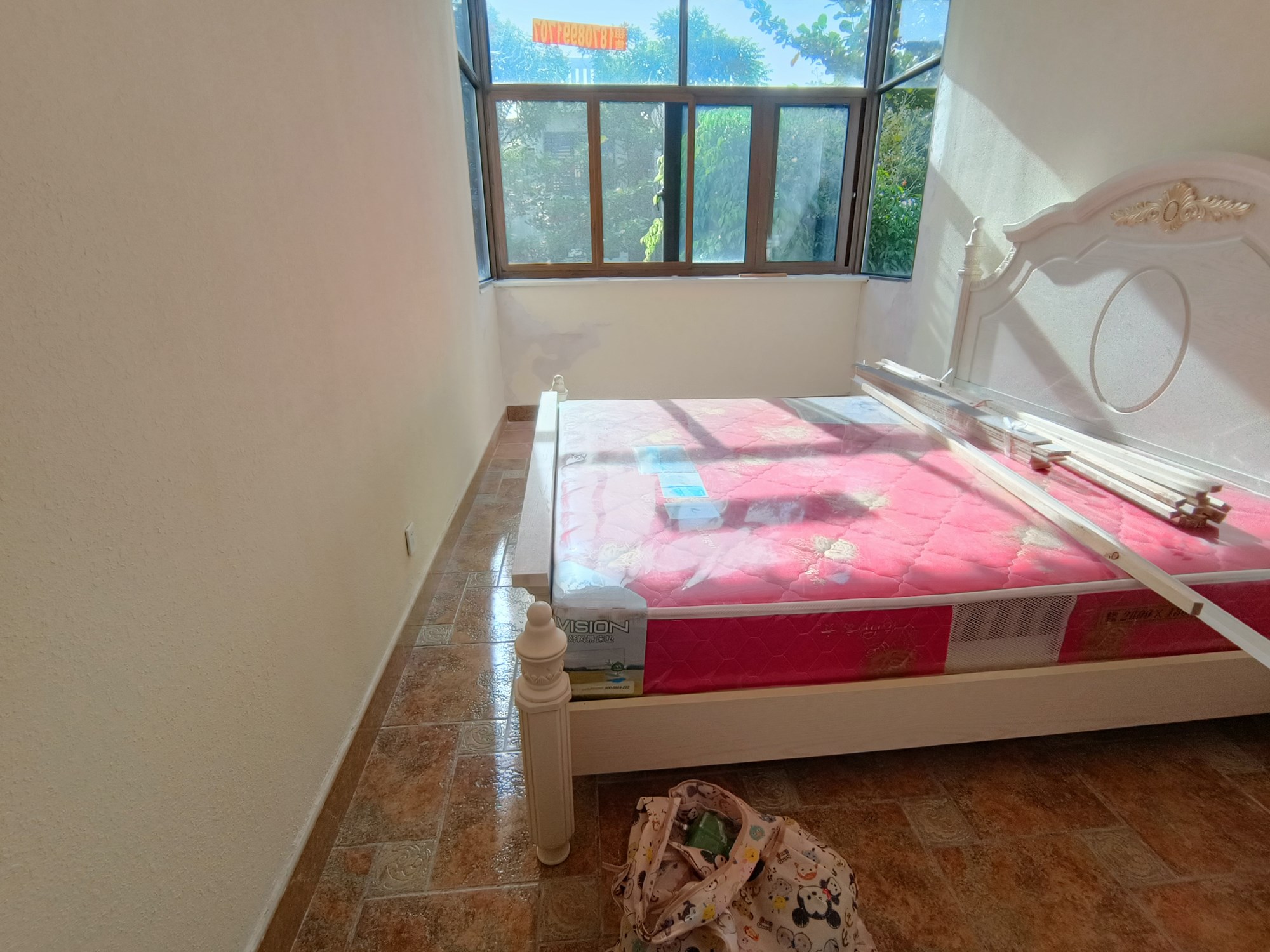 凤凰水城凤凰湾 3室2厅1卫 5000.0元/月 凤凰水城凤凰湾 3室2厅1卫 5000.0元/月室内图