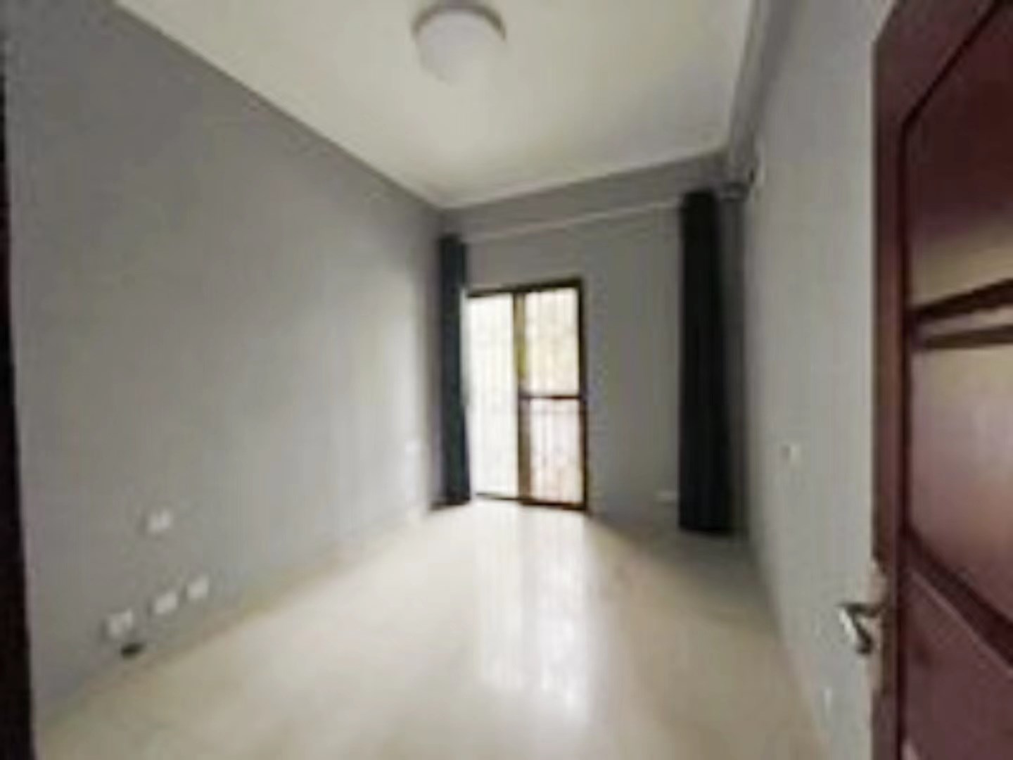 凤凰水城凤凰湾 4室2厅2卫 10000.0元/月 凤凰水城凤凰湾 4室2厅2卫 10000.0元/月室内图