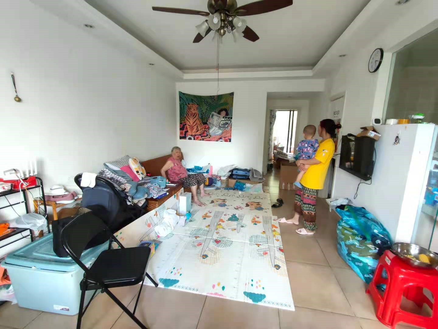 凤凰水城南岸 2室2厅1卫 3100.0元/月 凤凰水城南岸 2室2厅1卫 3100.0元/月室内图